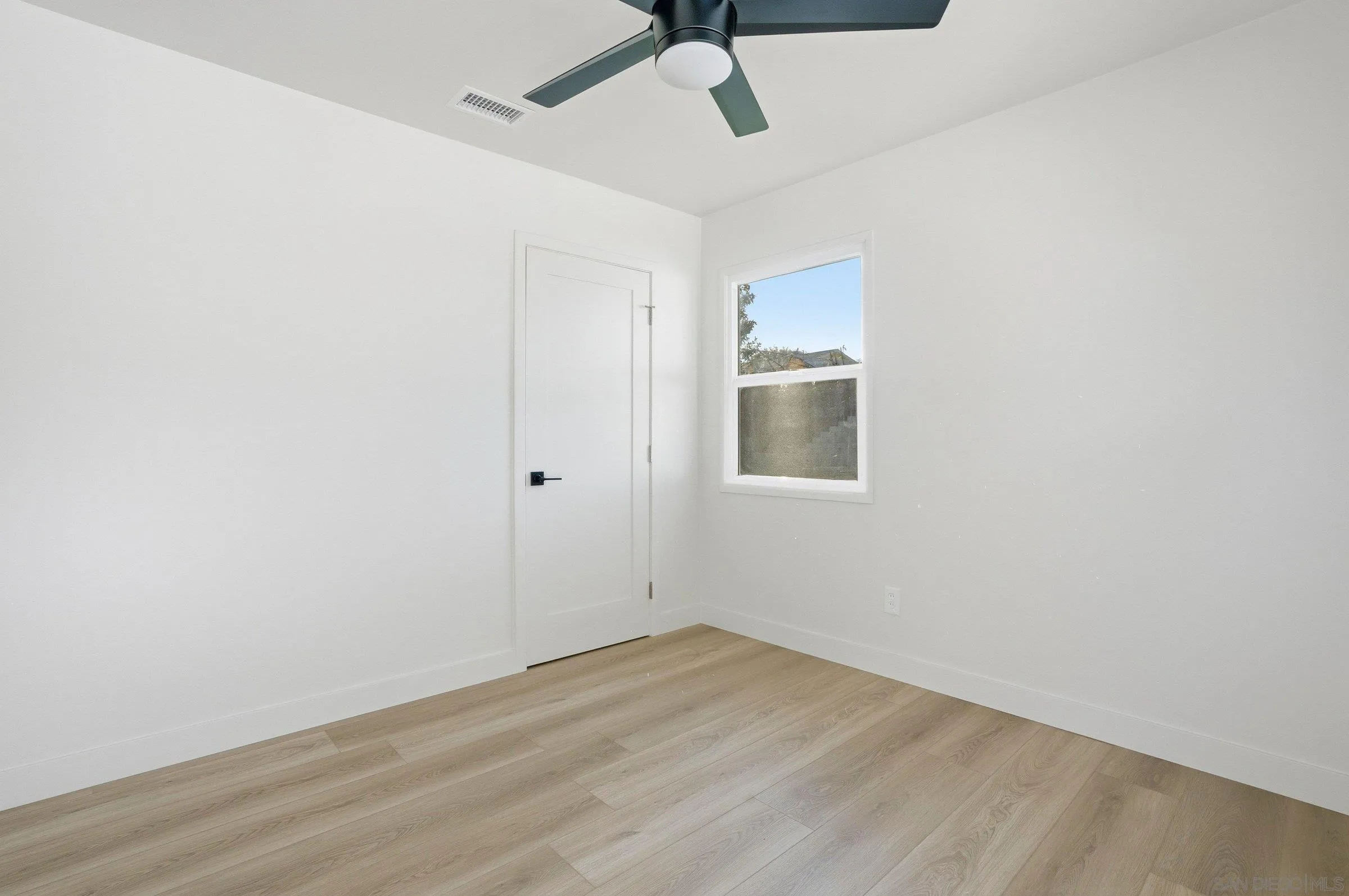 https://cdn.realtyfeed.com/cdn/127/260001366/c1677c06dc5a52e8984a14129a400f95.webp
