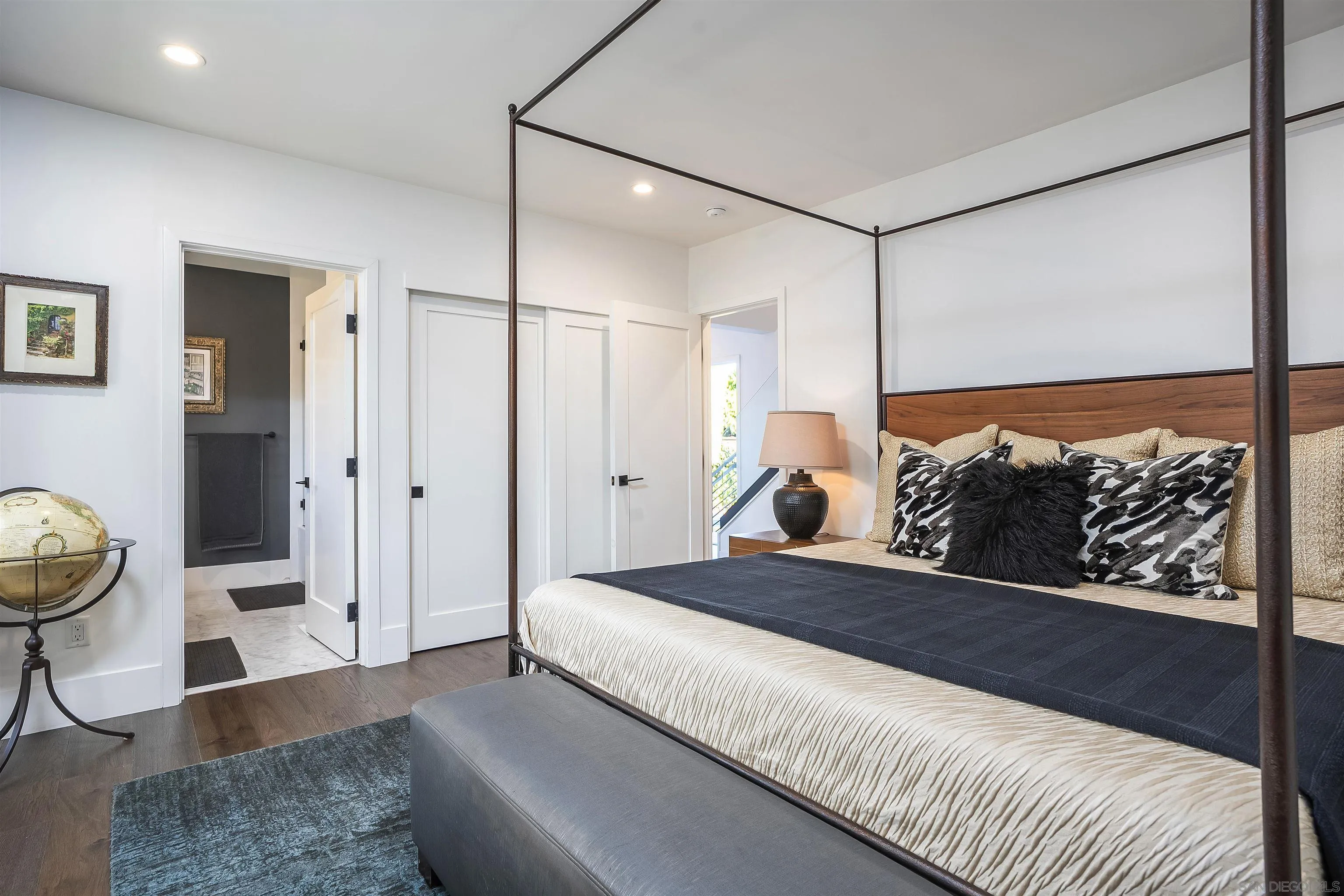 https://cdn.realtyfeed.com/cdn/127/260001368/b6907214ce0ac59d203bf499e5312d68.webp