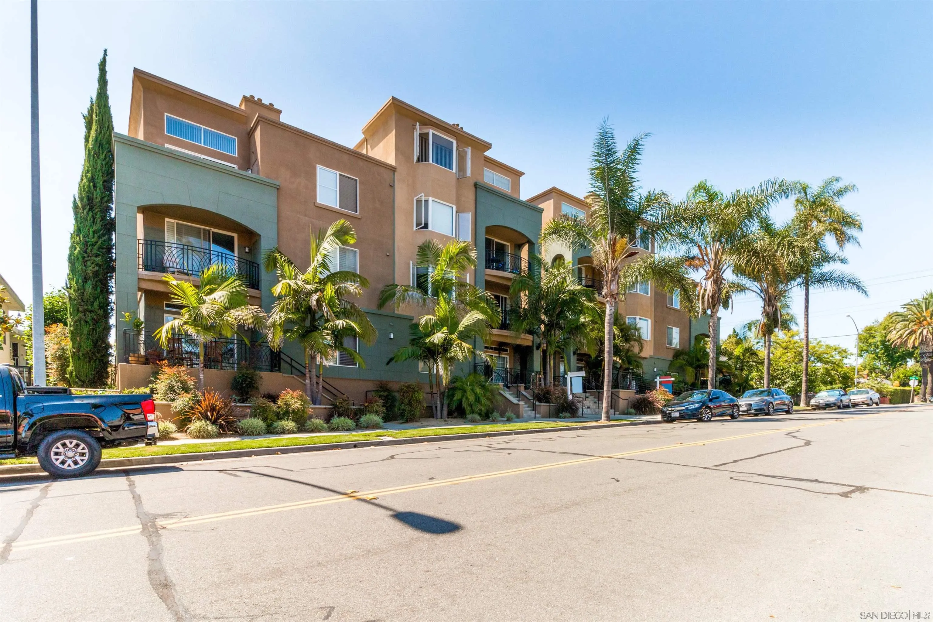 https://cdn.realtyfeed.com/cdn/127/260001371/e5b9cf325161fb9ce0a9bb99c67ac441.webp