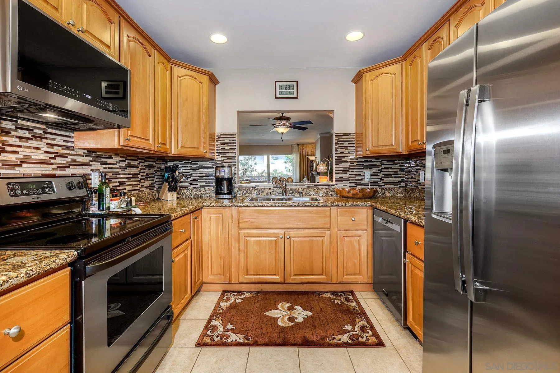 https://cdn.realtyfeed.com/cdn/127/260001372/7b69240c27e6cf42420b660e0131c6f3.webp