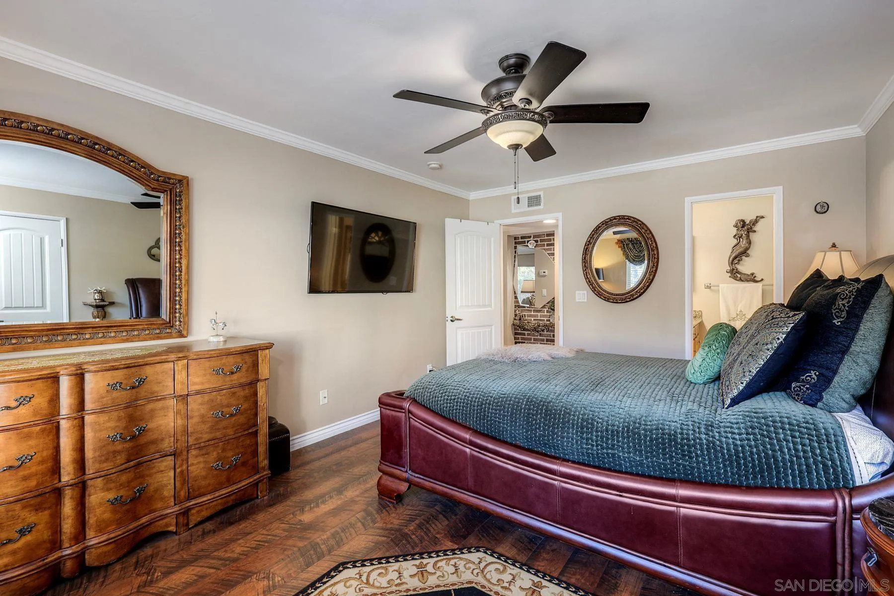 https://cdn.realtyfeed.com/cdn/127/260001372/928a923fab533409166df677adeff999.webp