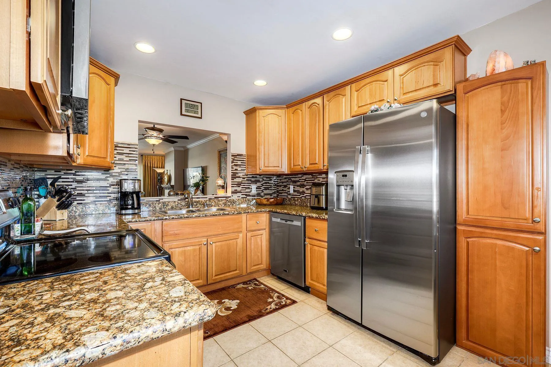 https://cdn.realtyfeed.com/cdn/127/260001372/cddc7453e6752ef3affb5546956ac9bc.webp