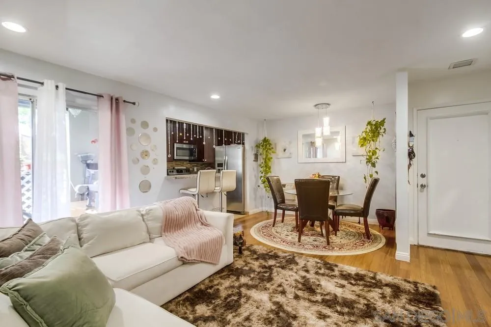 Photo #6: 260001384 Listing: Photo #6