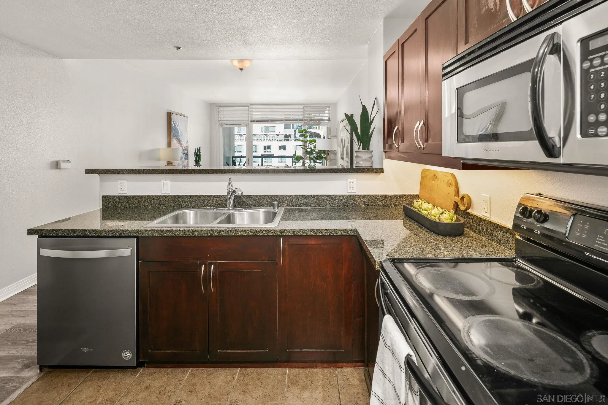 Photo #11: 260001385 Listing: Photo #11