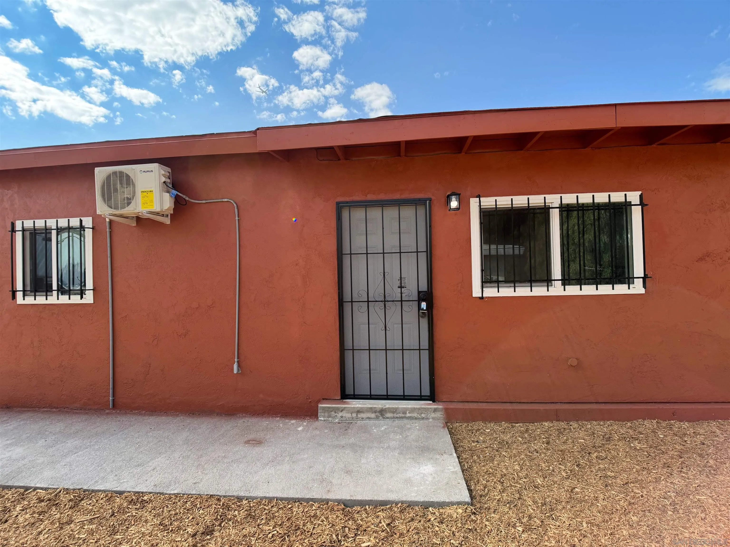 https://cdn.realtyfeed.com/cdn/127/260001387/31dd761f1f8e973a92a1cc9c2479d1c7.webp