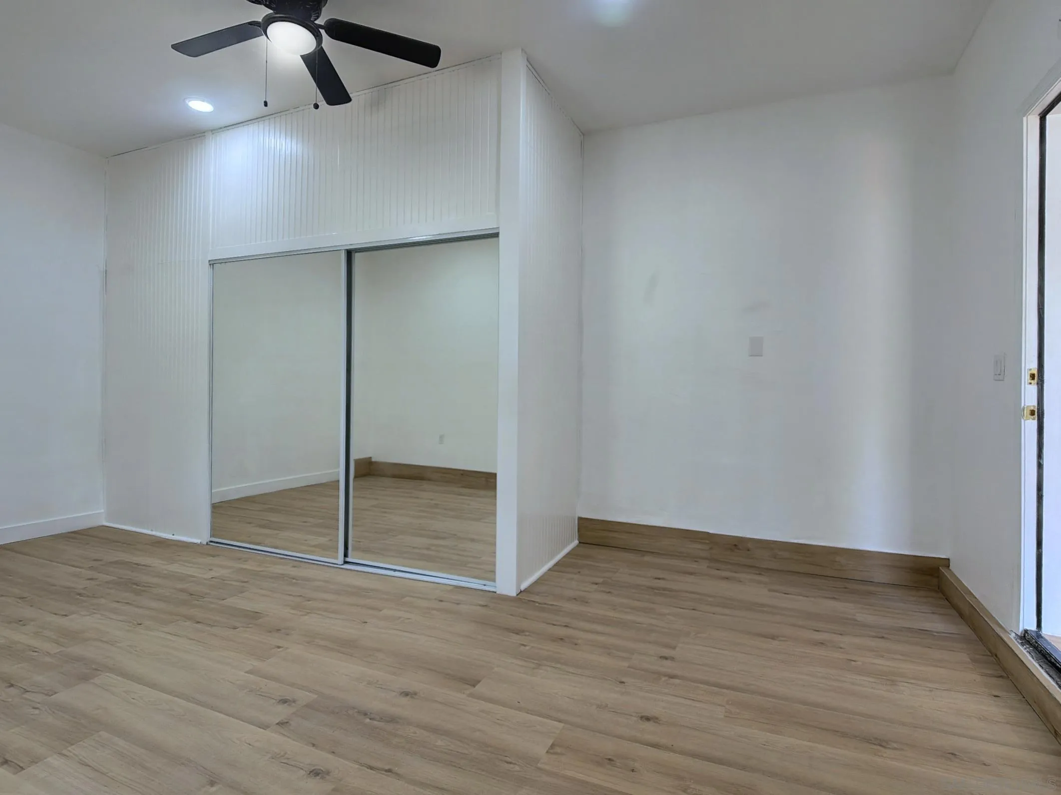 https://cdn.realtyfeed.com/cdn/127/260001387/c998e86828c709651c9fb4051aa8794a.webp