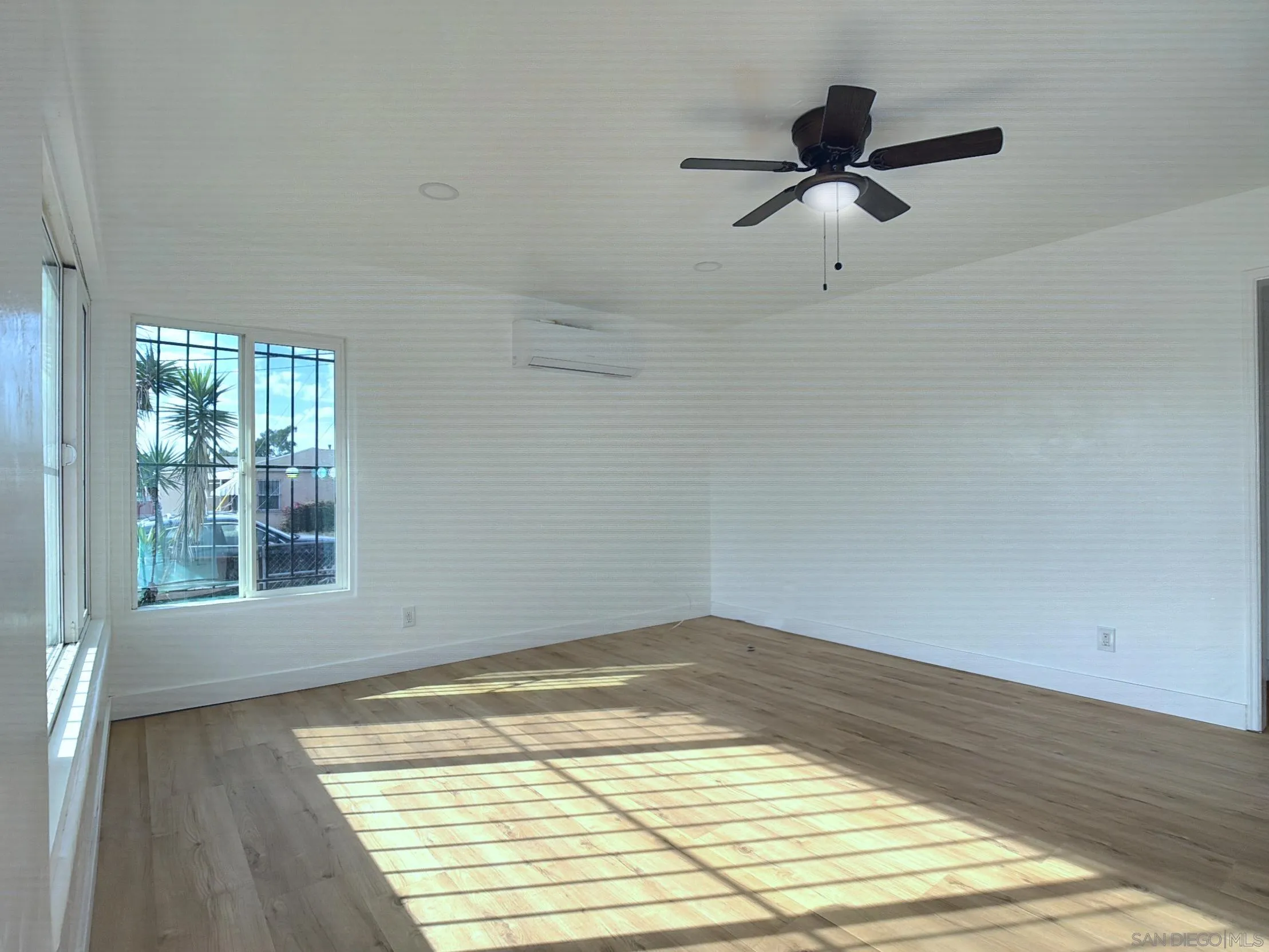 https://cdn.realtyfeed.com/cdn/127/260001387/d9ff1243d4d70f284b5e1373e96098c3.webp