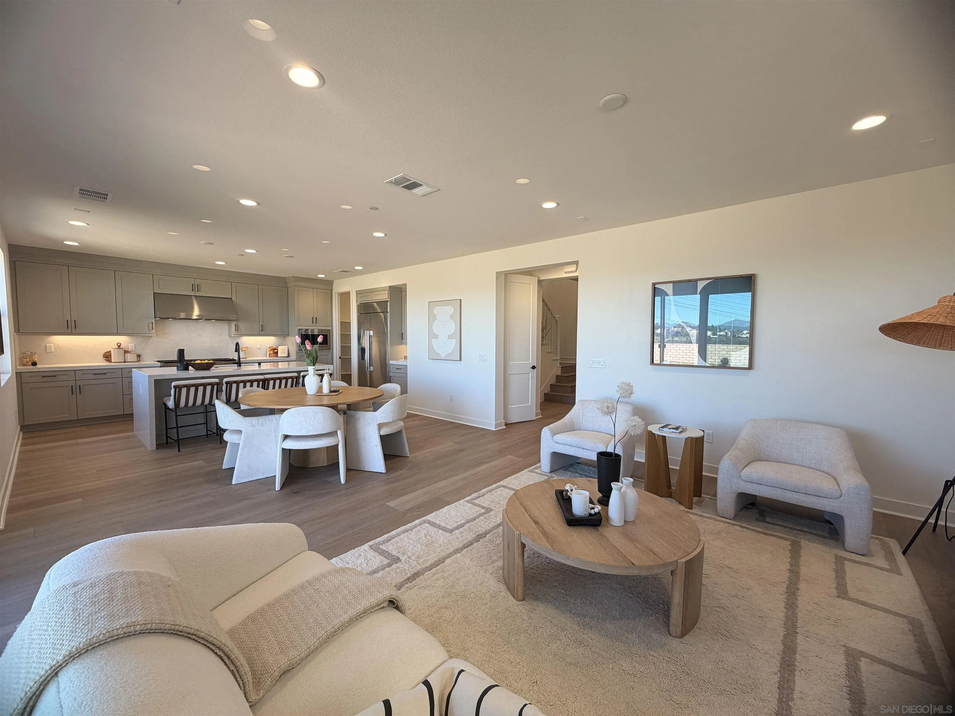 https://cdn.realtyfeed.com/cdn/127/260001388/02290c073b5e09eadef11948e8879c9c.webp