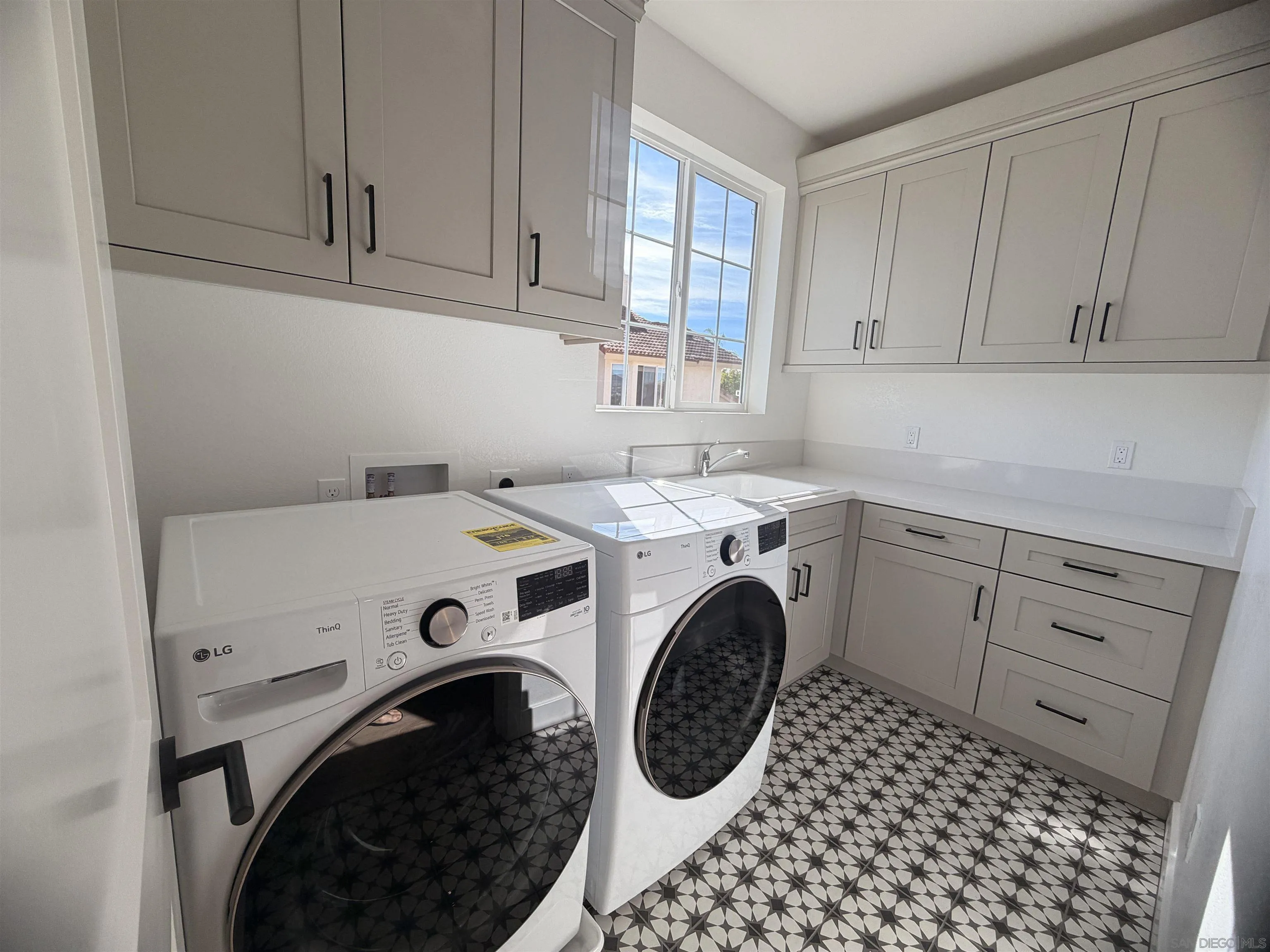 https://cdn.realtyfeed.com/cdn/127/260001388/709dc09b1ba925d0de2500054618f503.webp