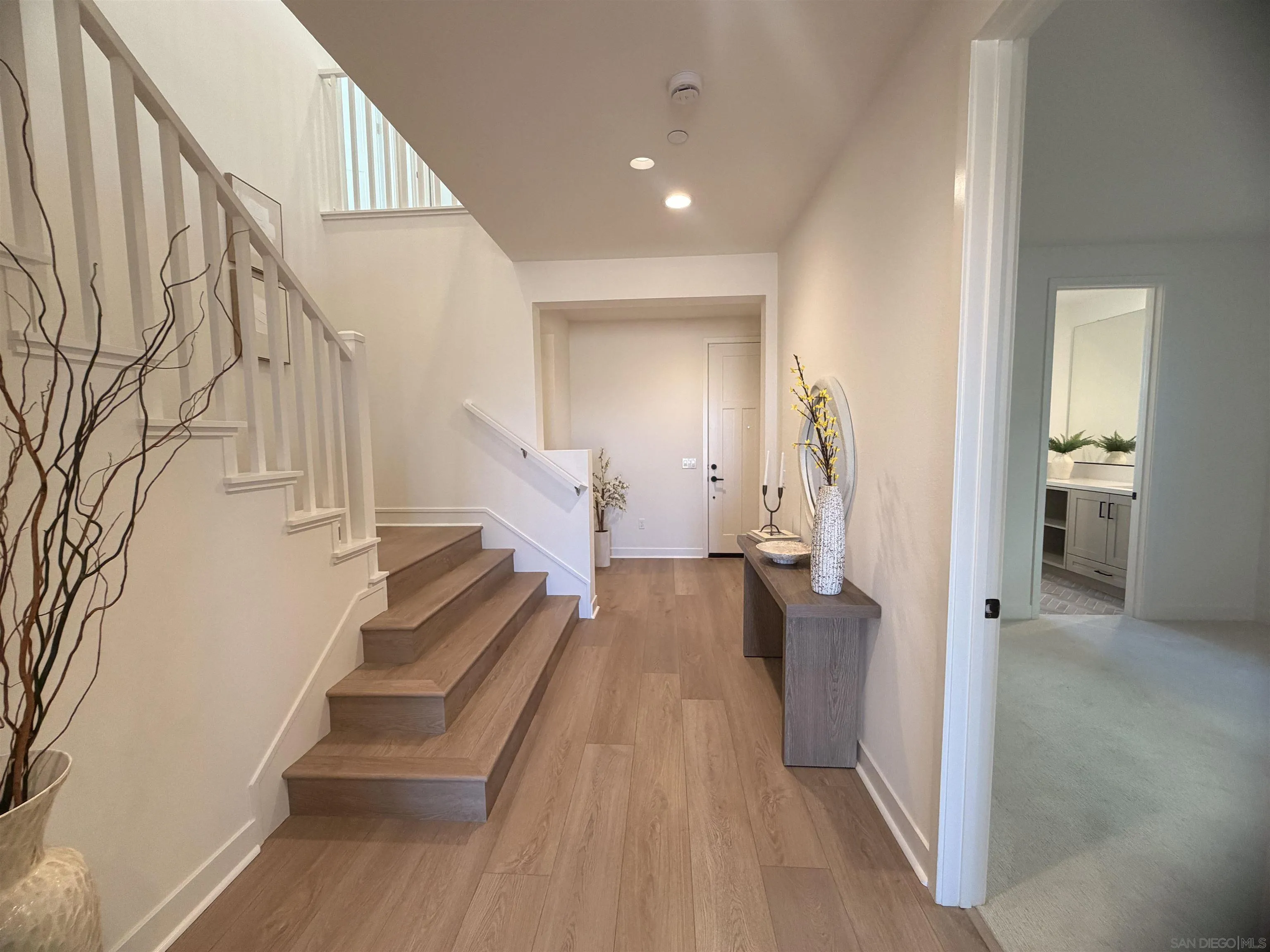 https://cdn.realtyfeed.com/cdn/127/260001388/868c1eba289d6dbb7d78e5f191254a07.webp