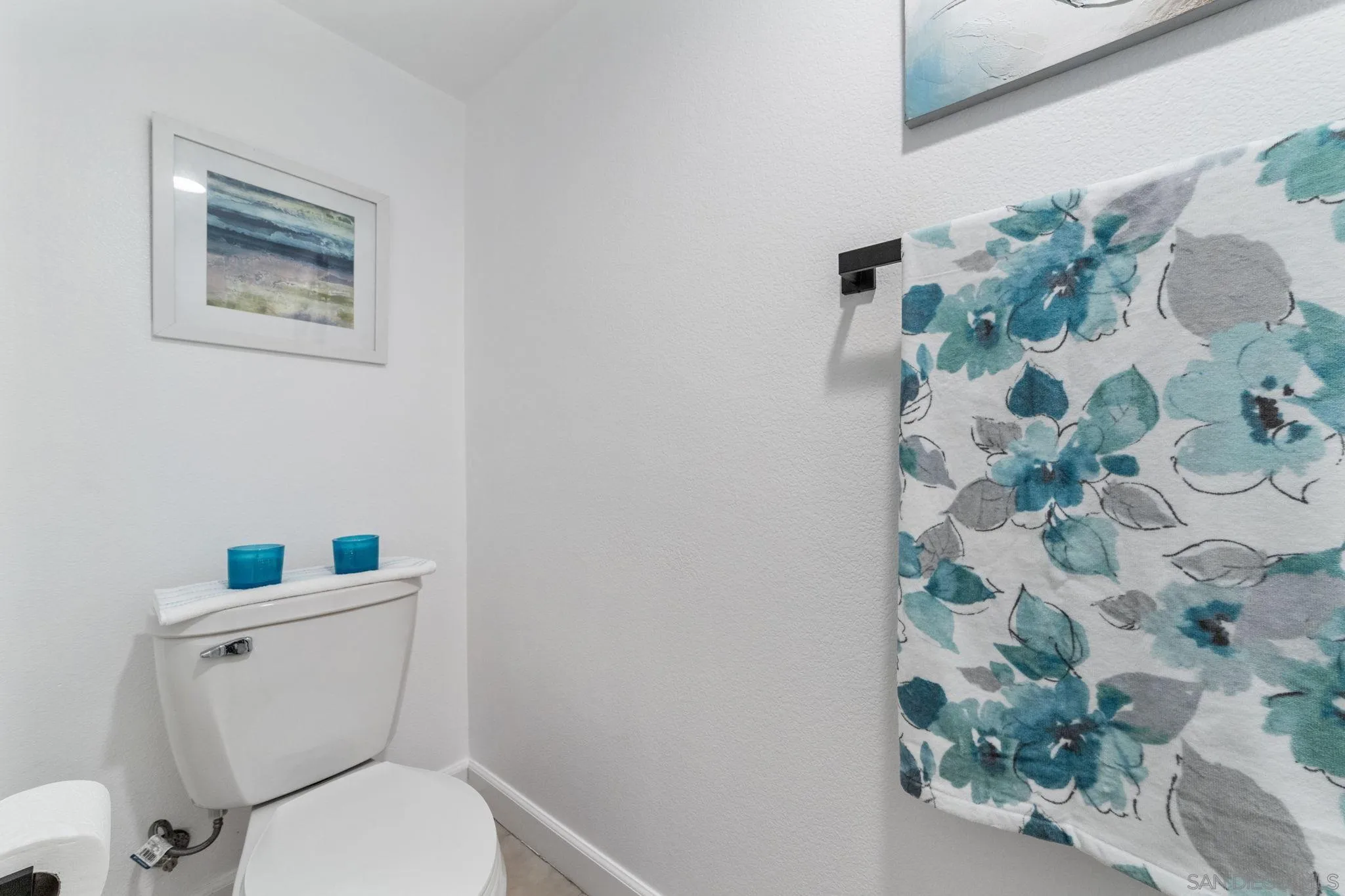 https://cdn.realtyfeed.com/cdn/127/260001394/543d22055d56ae484148b6f47f5e0223.webp