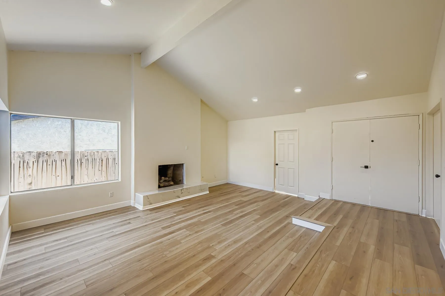 https://cdn.realtyfeed.com/cdn/127/260001395/2417a22135597d9a8c435ec5cee76e74.webp