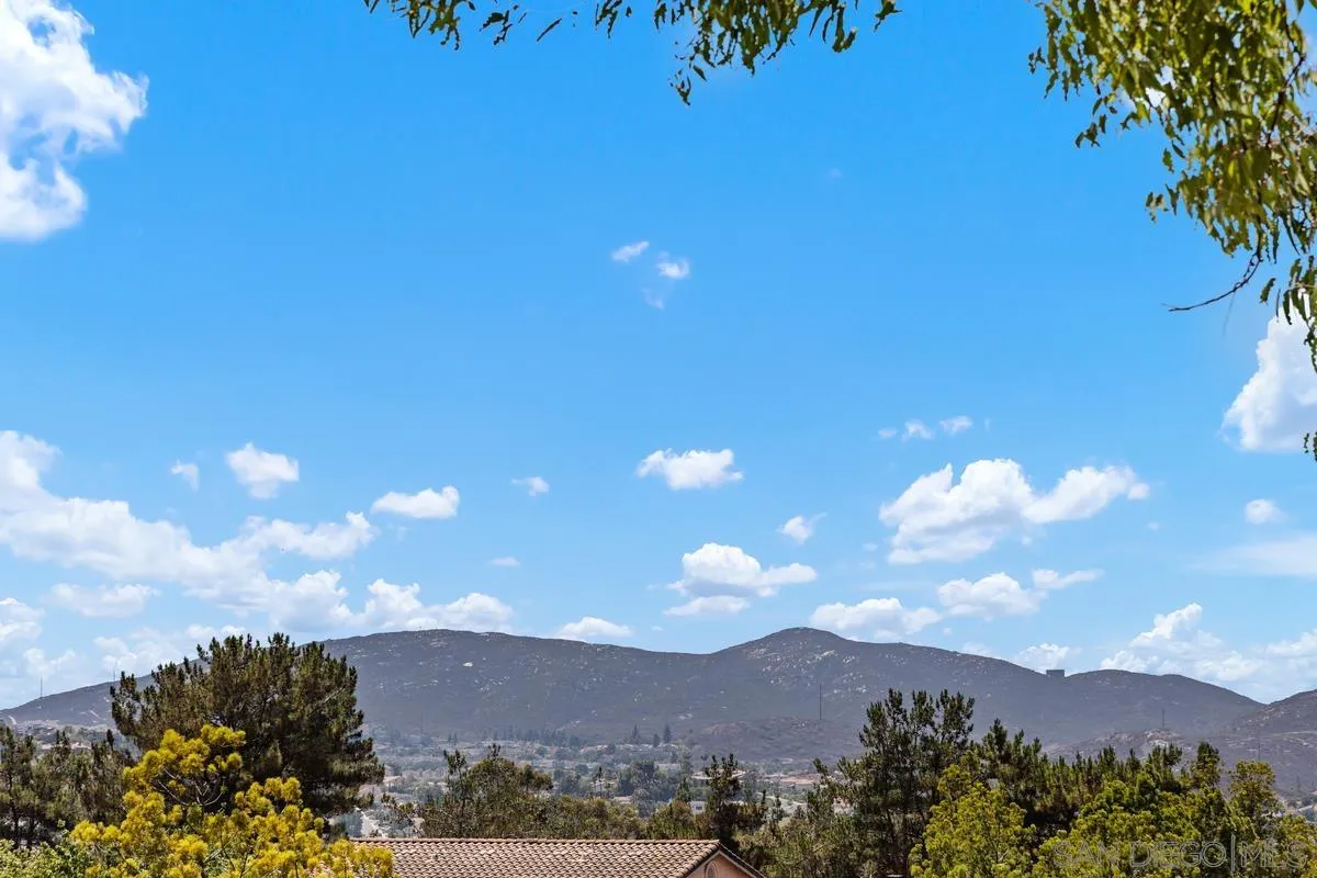 Photo #3: 260001397 Listing: Photo #3