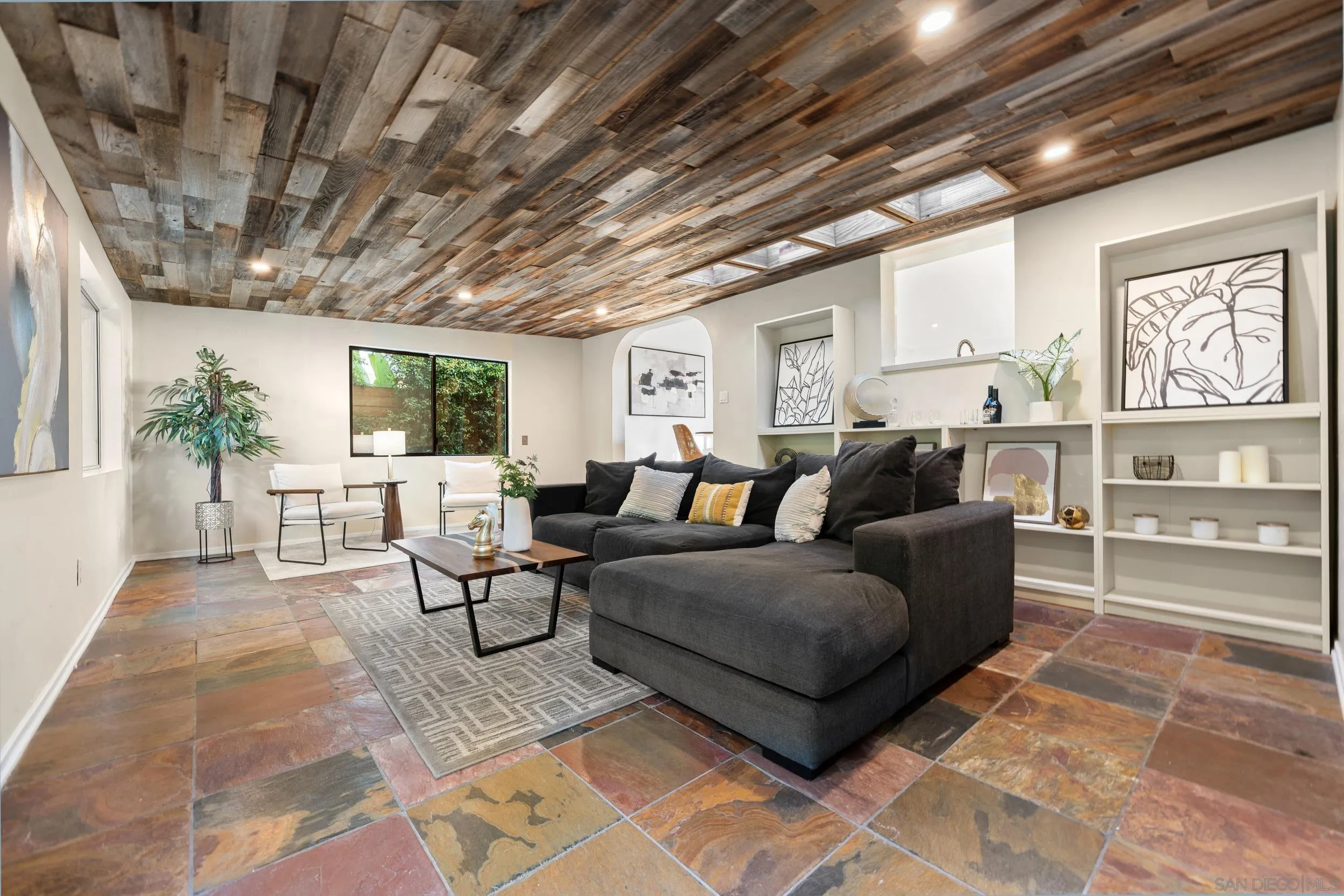 https://cdn.realtyfeed.com/cdn/127/260001399/58a05f375aaaa3ecfed66c261d84c368.webp