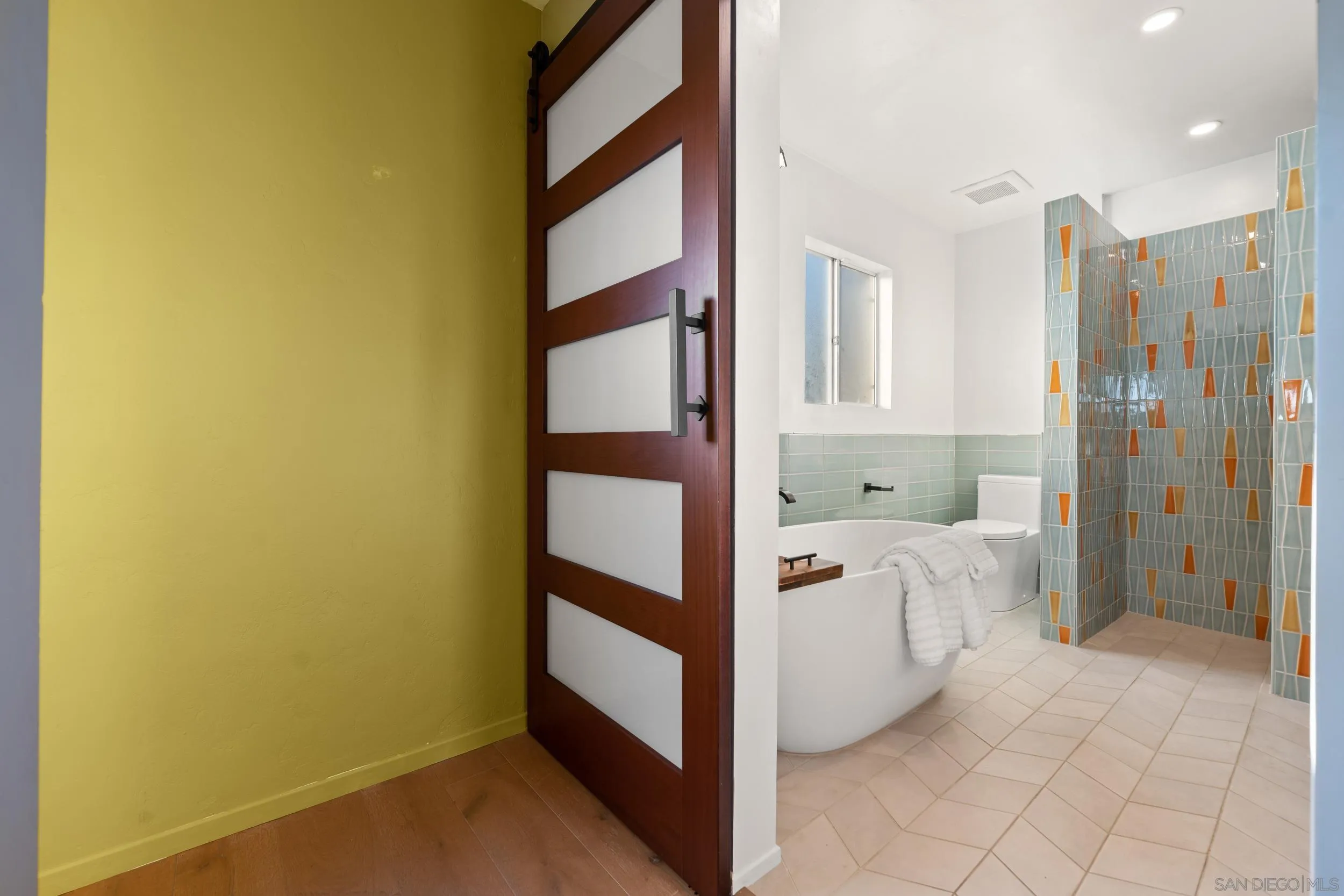 https://cdn.realtyfeed.com/cdn/127/260001399/6492d21d598db6eb19c5dd584173c0f9.webp