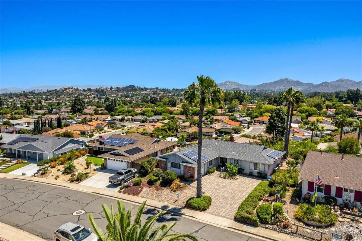 https://cdn.realtyfeed.com/cdn/127/260001400/6b44cfa7acec2bb92a823c21590052c1.webp