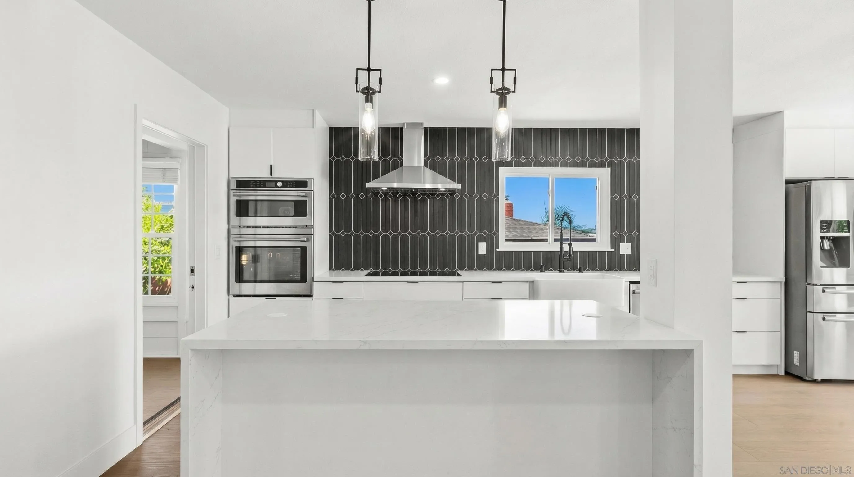 https://cdn.realtyfeed.com/cdn/127/260001400/a74e197cb657c349ca569f49f92d1d58.webp