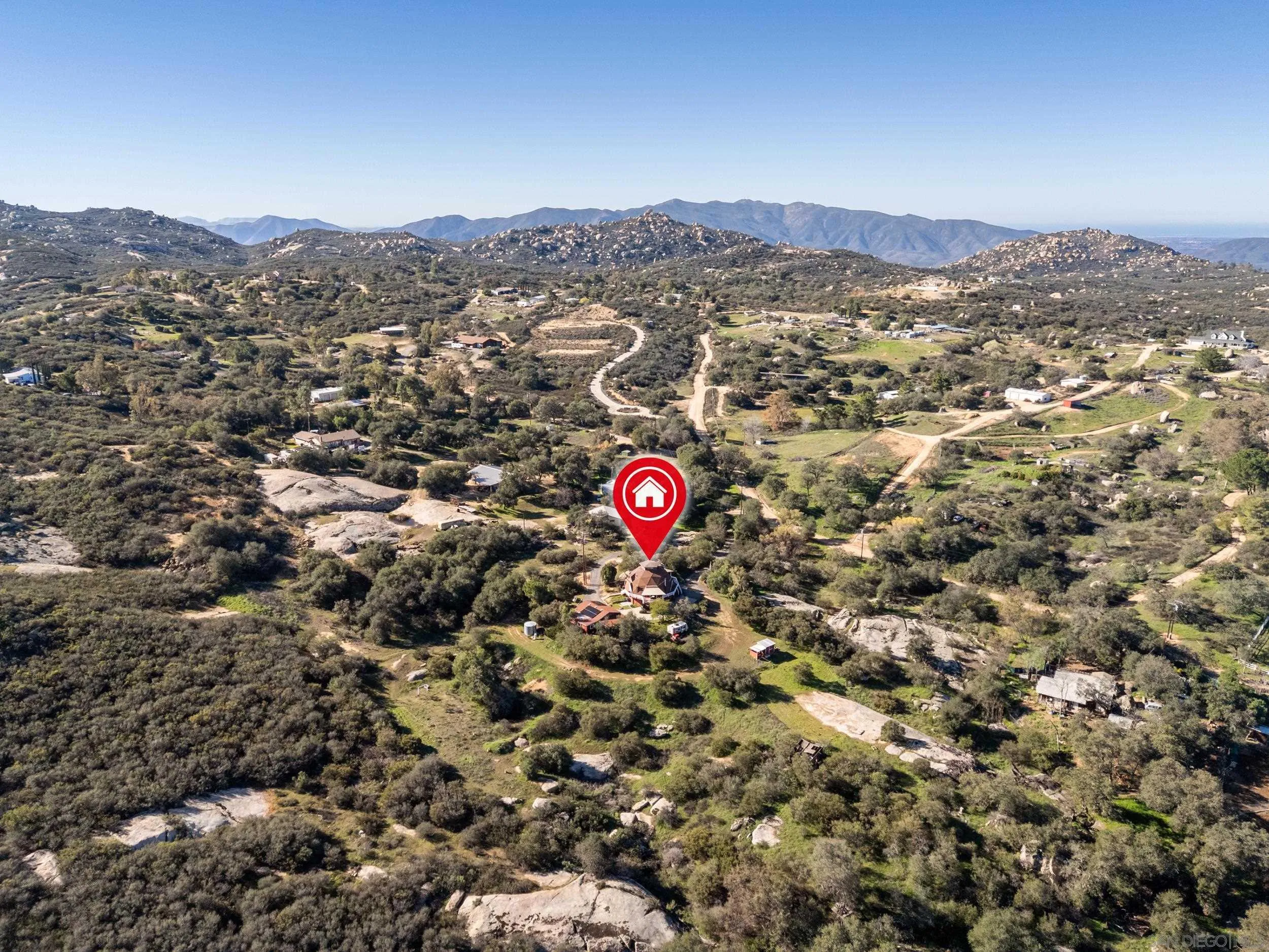 https://cdn.realtyfeed.com/cdn/127/260001403/8cc60167e6d81adbbeeb7421b5eba57c.webp