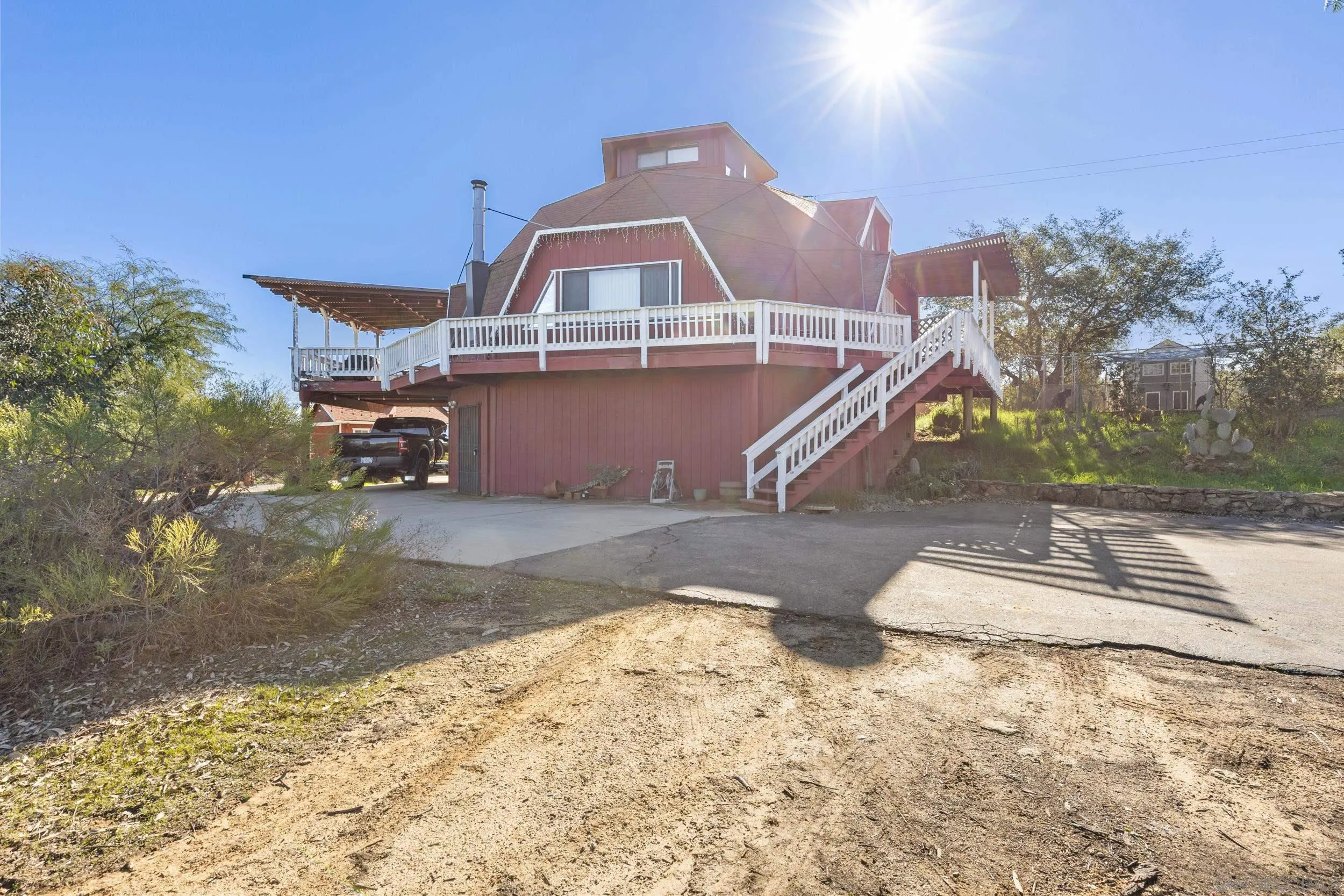 https://cdn.realtyfeed.com/cdn/127/260001403/8d3bac1201c6f7a829850c3be199cb51.webp