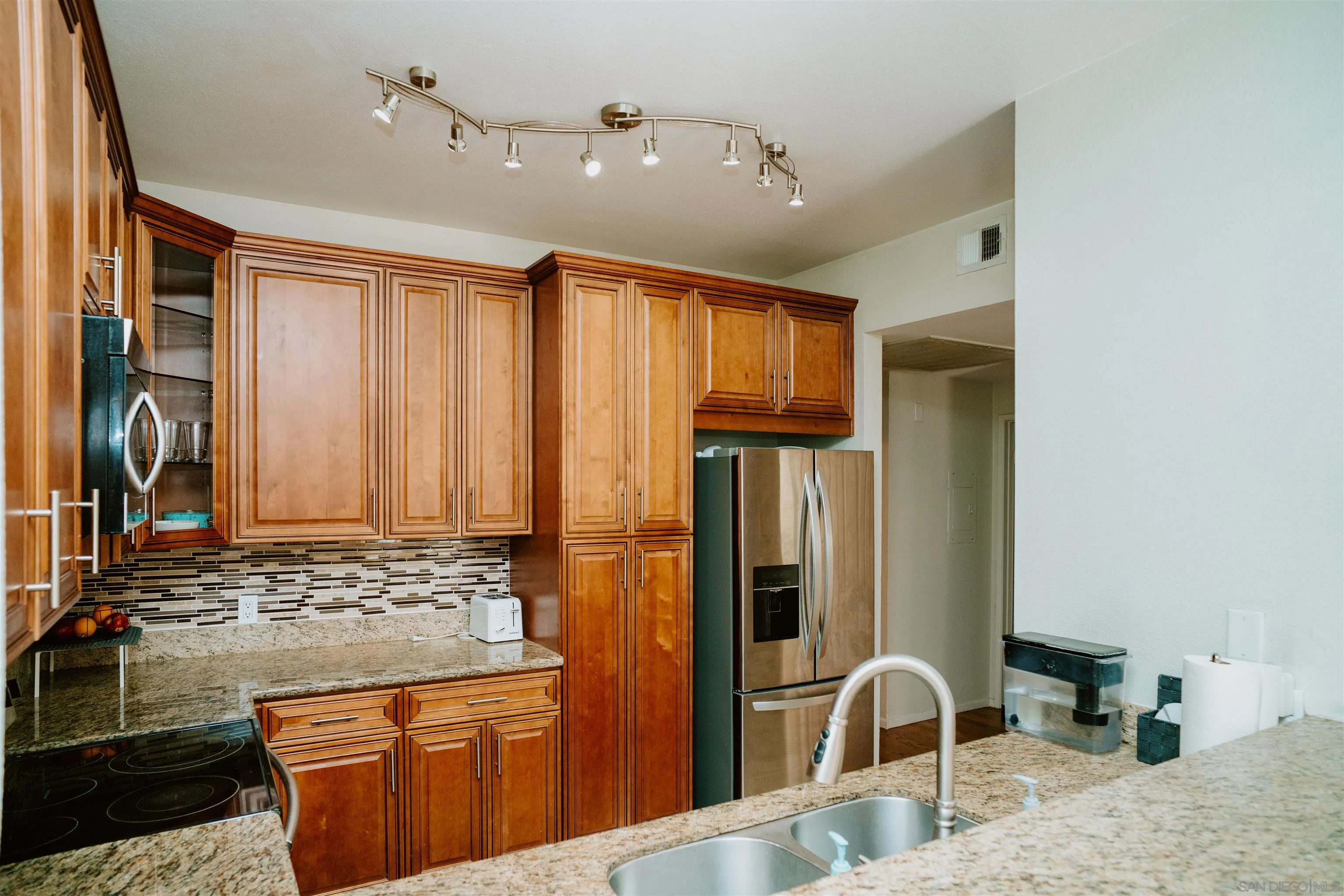 https://cdn.realtyfeed.com/cdn/127/260001419/4afe75317c23827678a28486c360104f.webp
