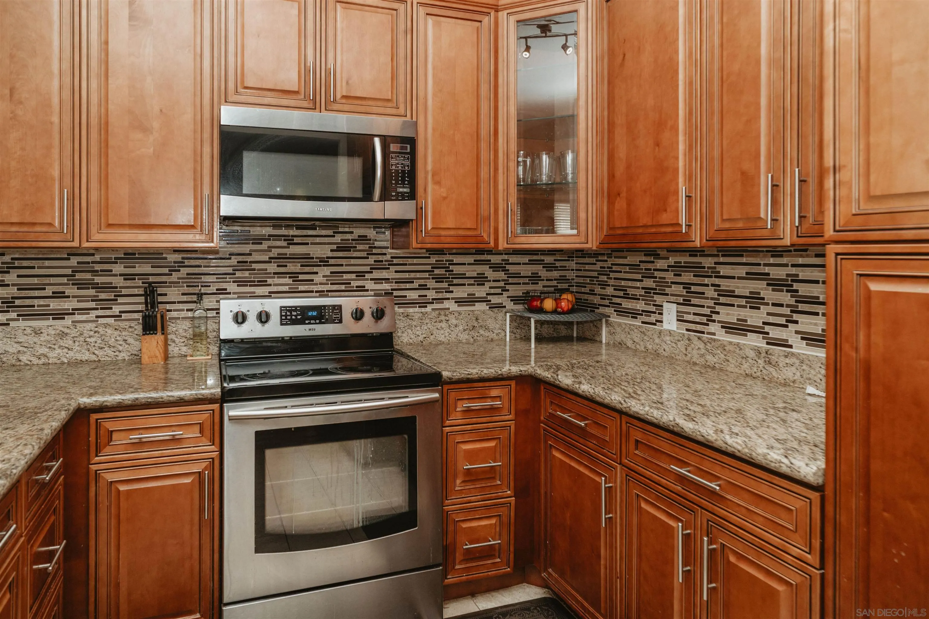 Photo #10: 260001419 Listing: Photo #10