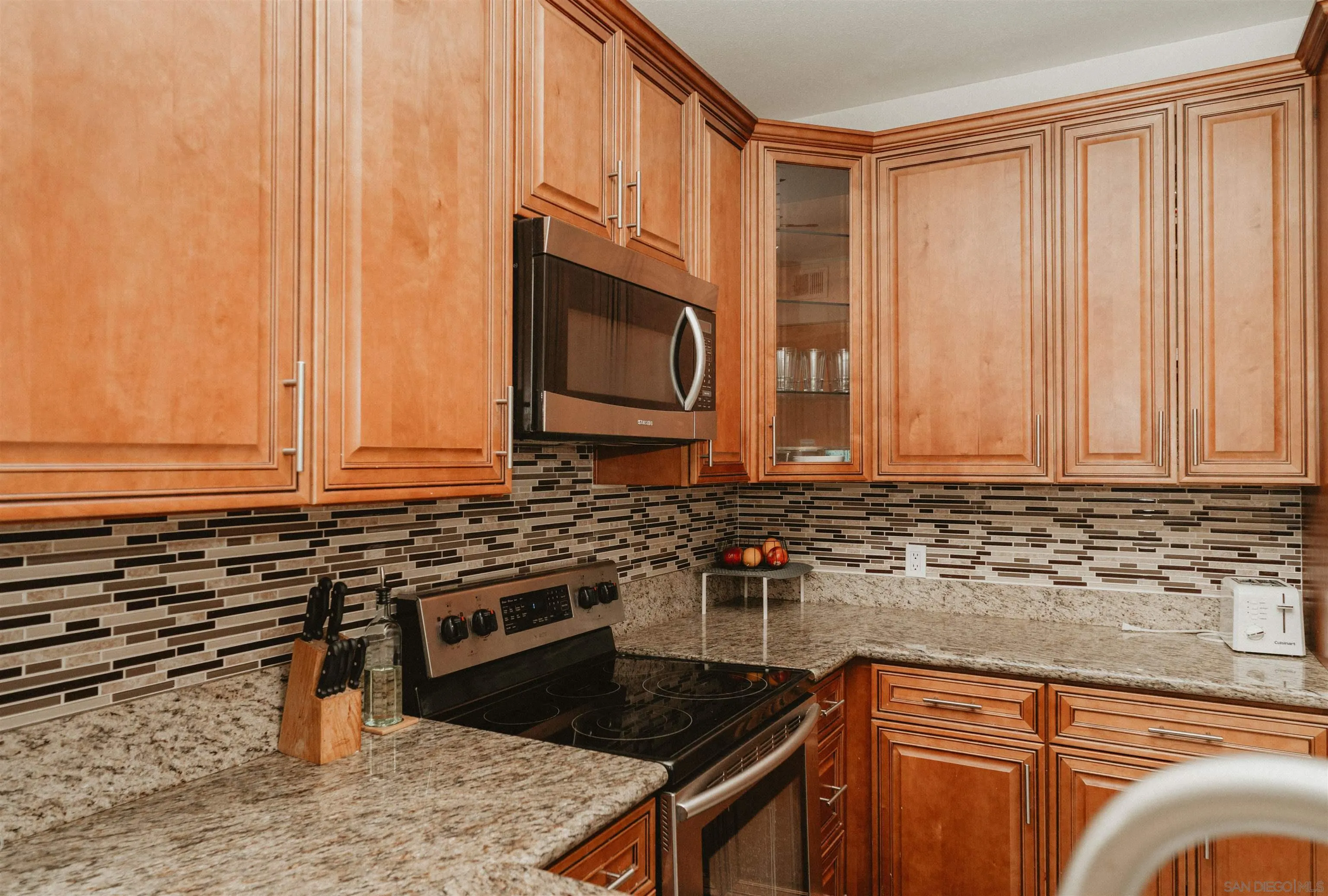 https://cdn.realtyfeed.com/cdn/127/260001419/ca299625497ec6dc1c0c1287ecc56a5a.webp