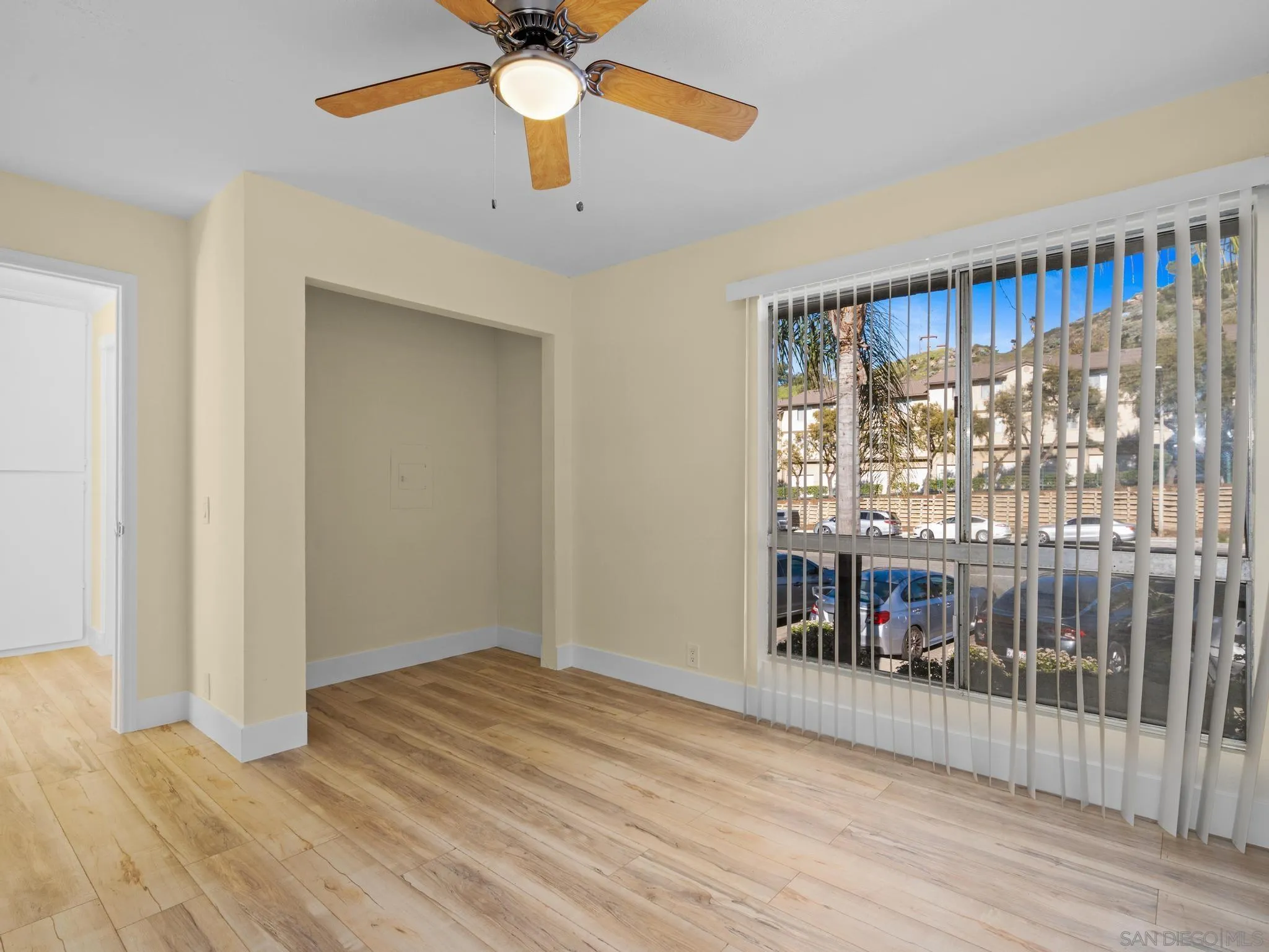 Photo #12: 260001421 Listing: Photo #12