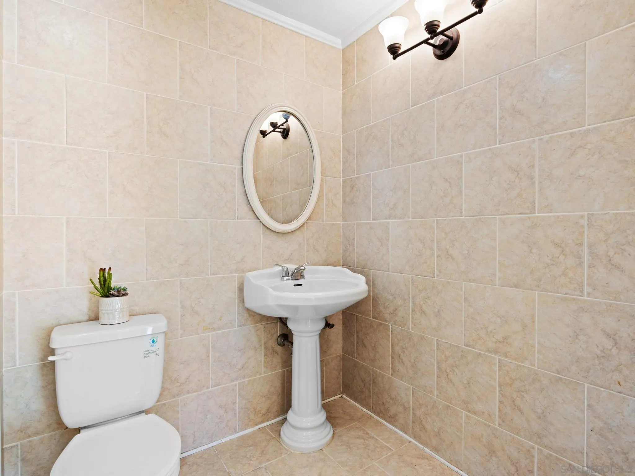 Photo #8: 260001421 Listing: Photo #8