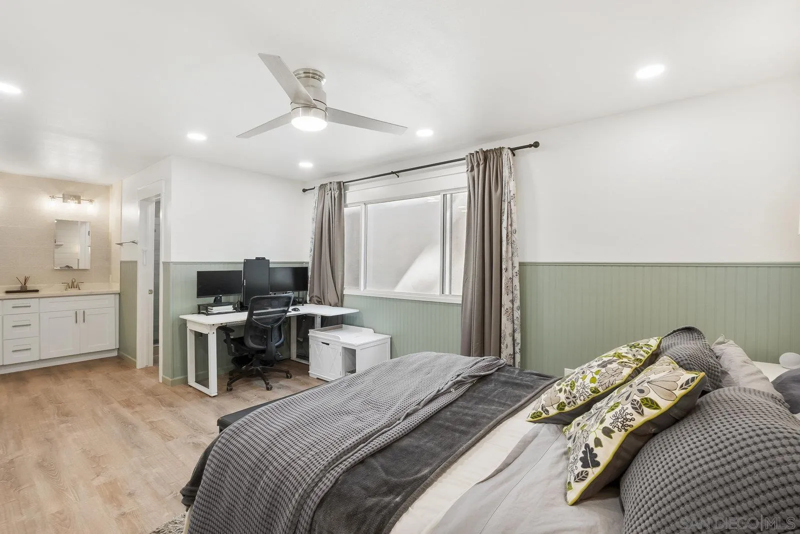 Photo #18: 260001427 Listing: Photo #18