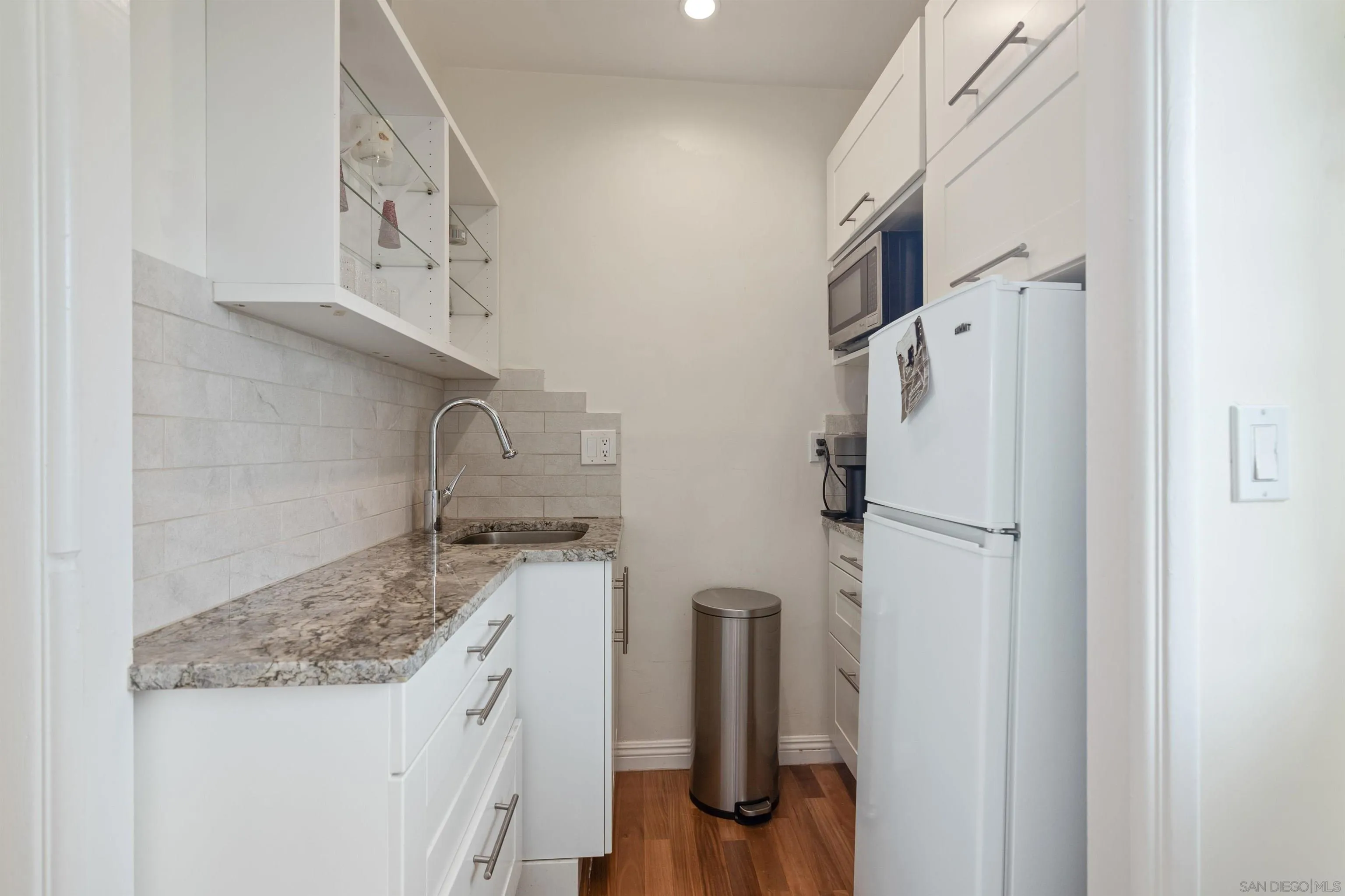 https://cdn.realtyfeed.com/cdn/127/260001431/5547a32fd1b739cc59ded9bf6845d566.webp