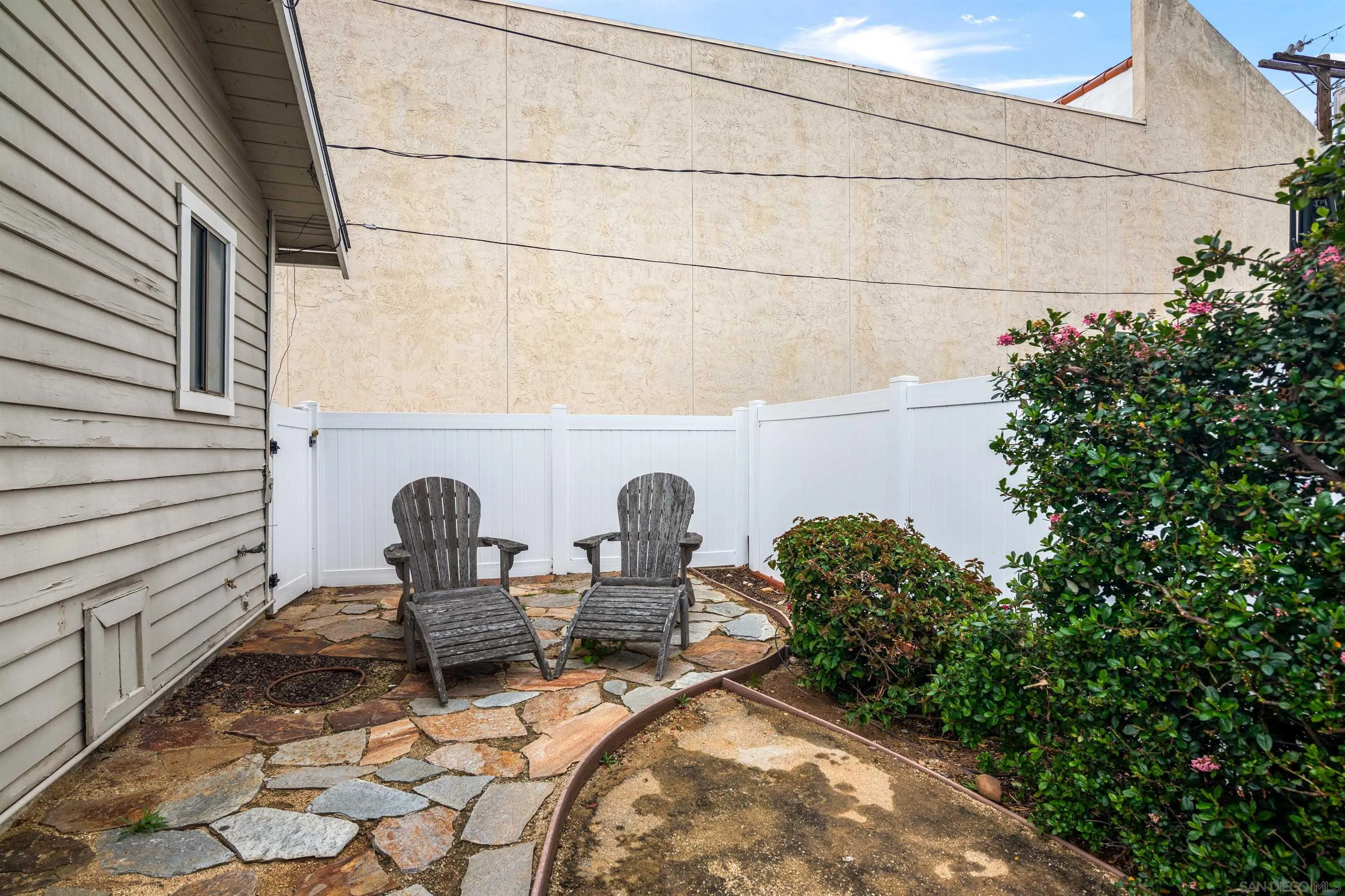 https://cdn.realtyfeed.com/cdn/127/260001431/a798cd0005076a9c97f7b6e538ad5339.webp