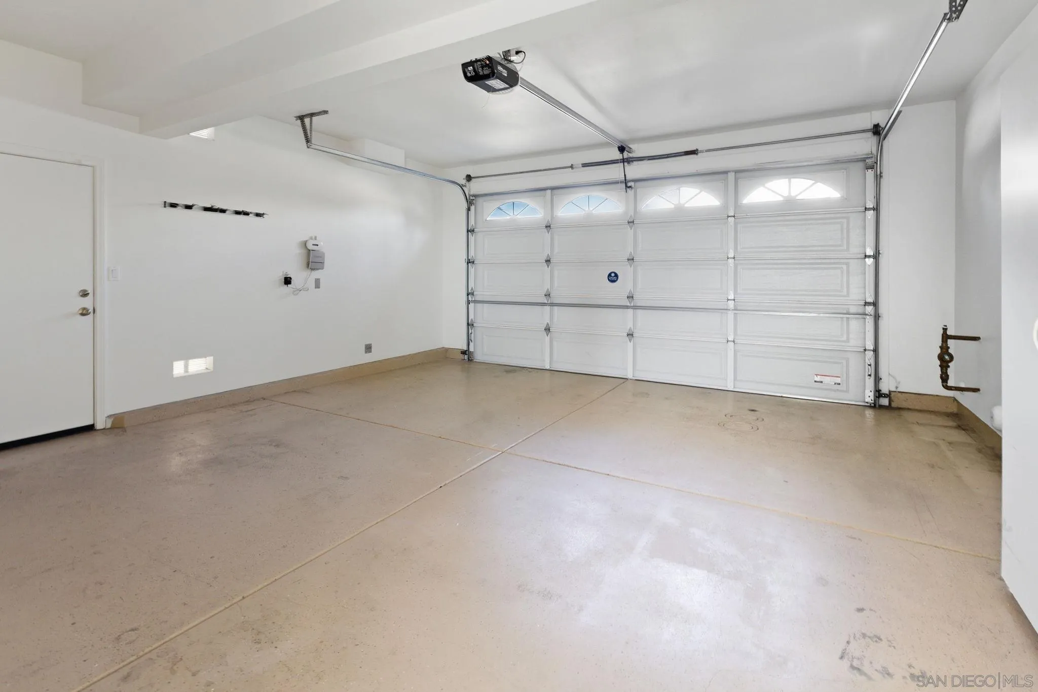 https://cdn.realtyfeed.com/cdn/127/260001434/4623f13ea9e983fb9167797579c37e71.webp
