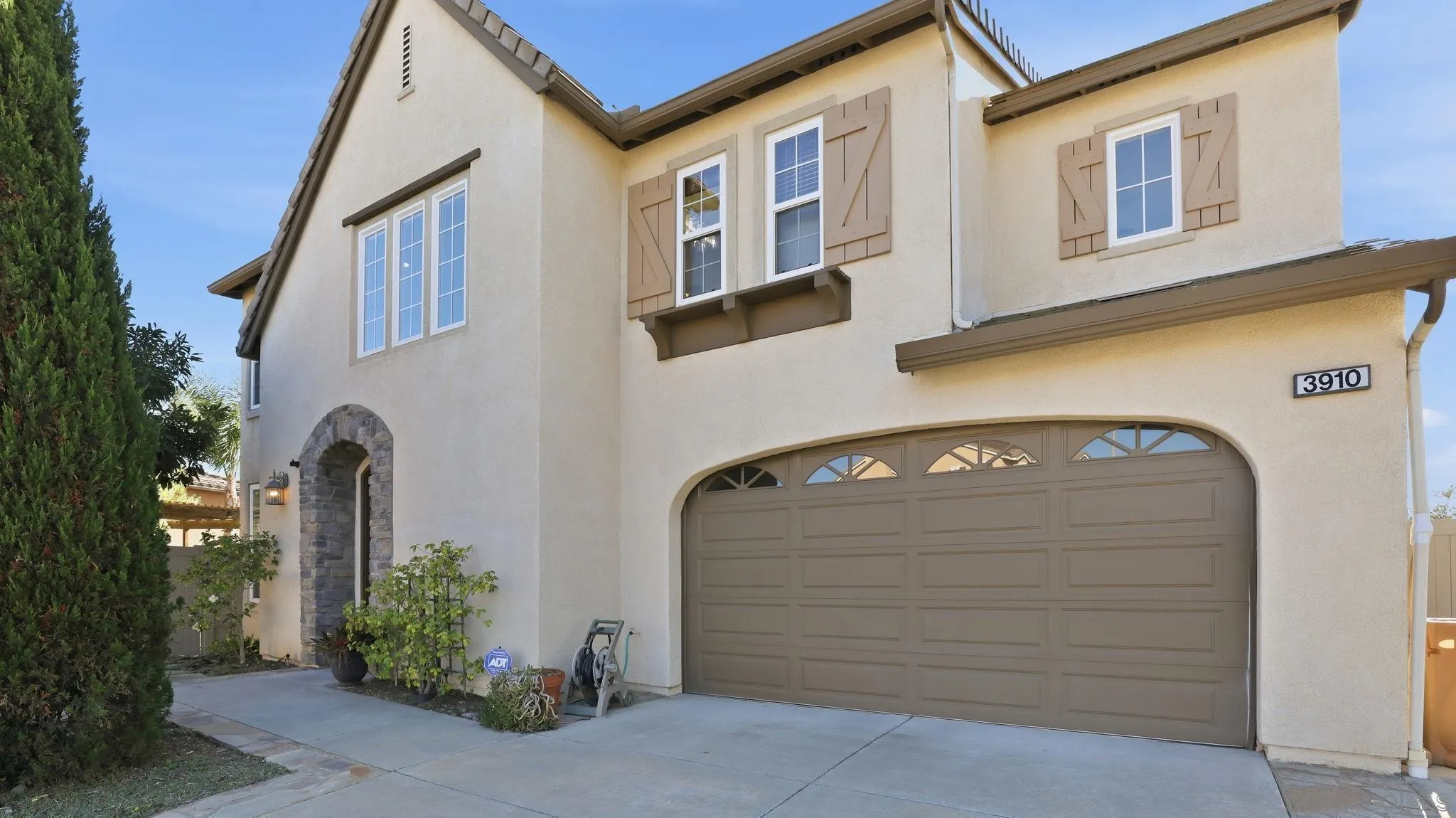 https://cdn.realtyfeed.com/cdn/127/260001434/65a5505a206e0cc050111f51f90ca8d8.webp