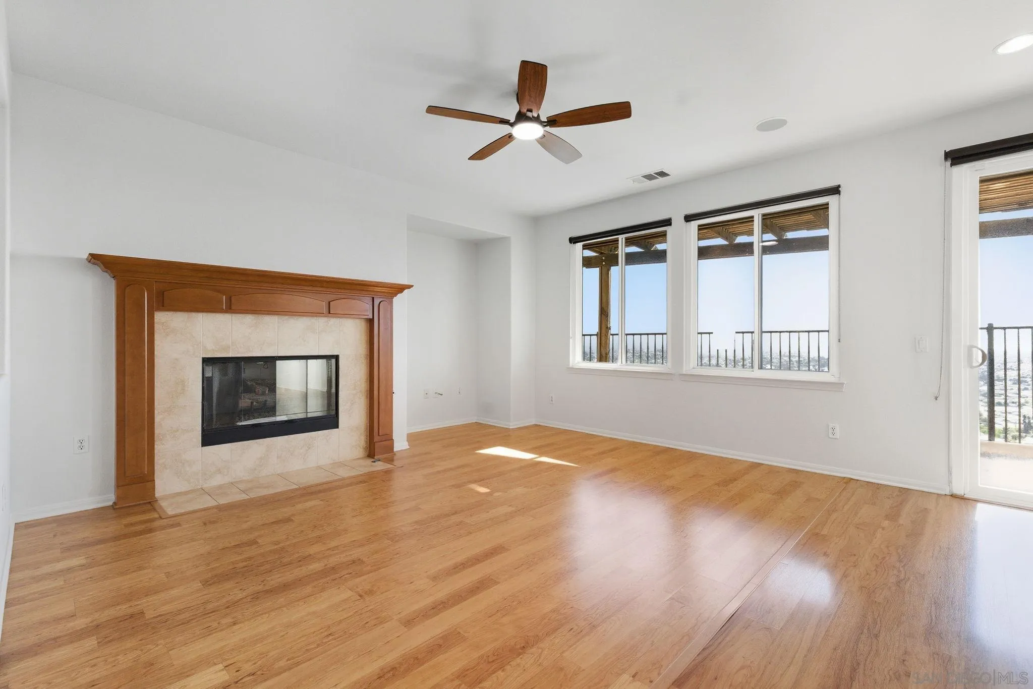 https://cdn.realtyfeed.com/cdn/127/260001434/9e4fd8c59c3264c448c96cde0bcb7b97.webp