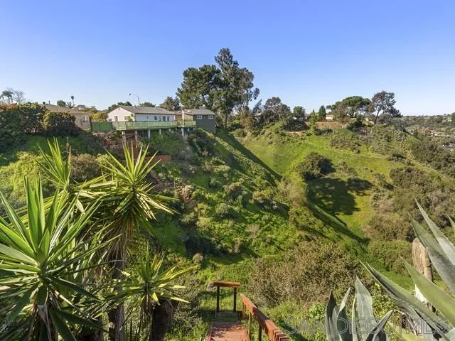 https://cdn.realtyfeed.com/cdn/127/260001435/45c2c6951bffb5ad4f97276fb1e322d9.webp