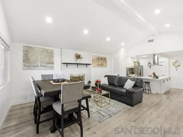 https://cdn.realtyfeed.com/cdn/127/260001435/94568440b4148c0c555215130cee4f11.webp