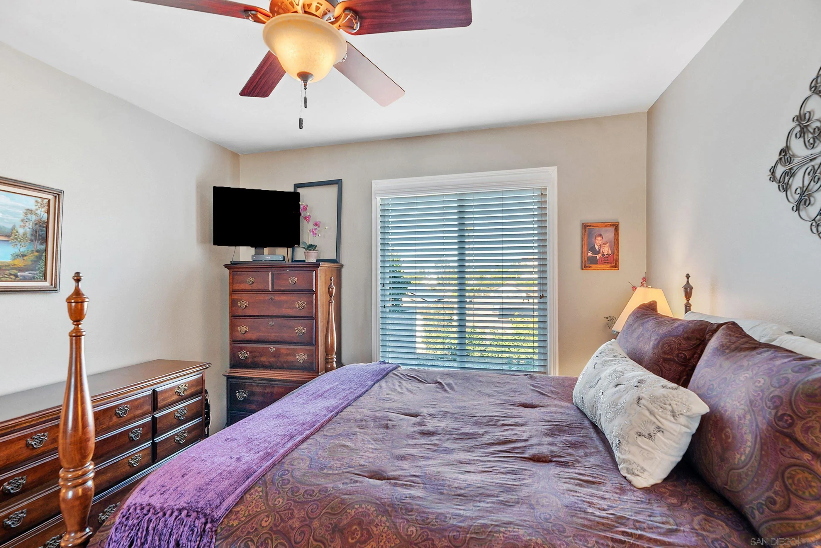 https://cdn.realtyfeed.com/cdn/127/260001437/3335d889491c84bb641c6edf16384723.webp