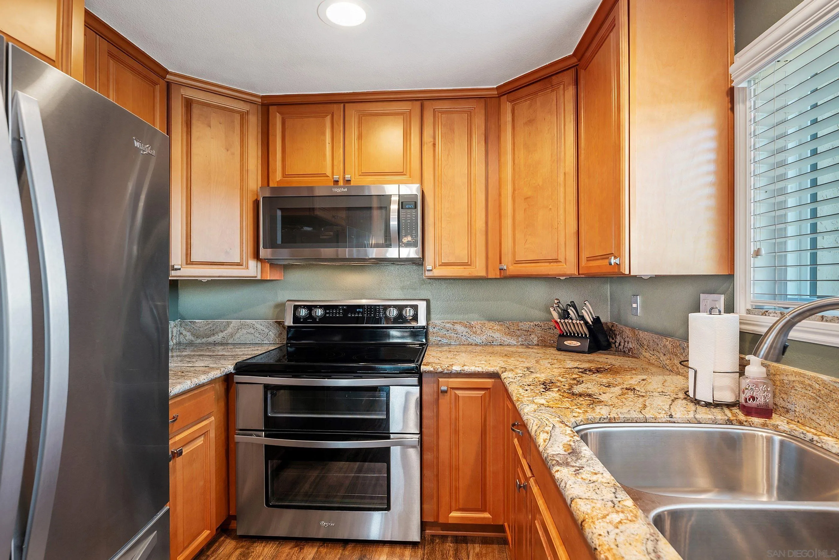 https://cdn.realtyfeed.com/cdn/127/260001437/5b88dd983037cb243bdceb997283e9f6.webp