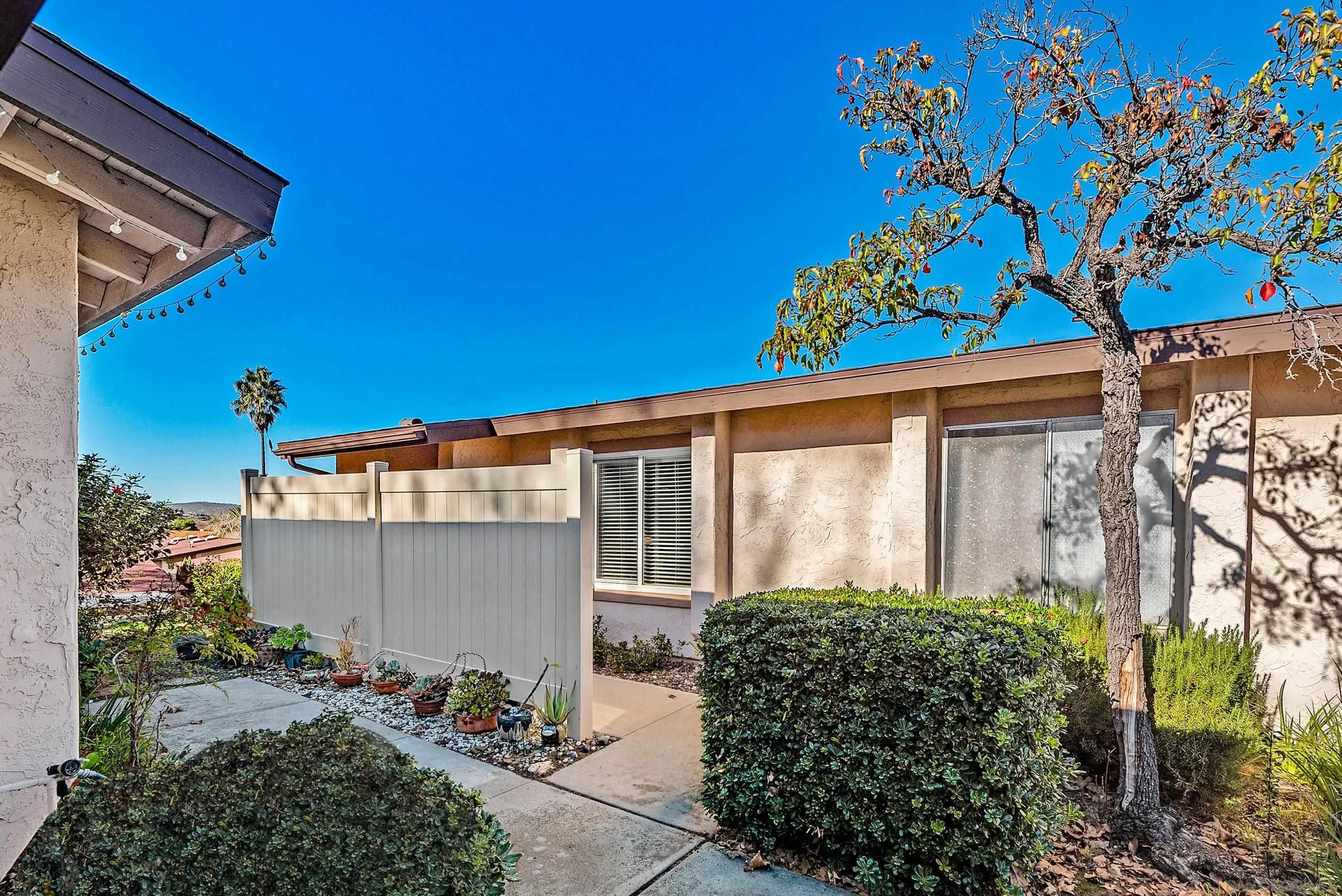 https://cdn.realtyfeed.com/cdn/127/260001437/a8964de82ef8214b5176ffe7518835dd.webp