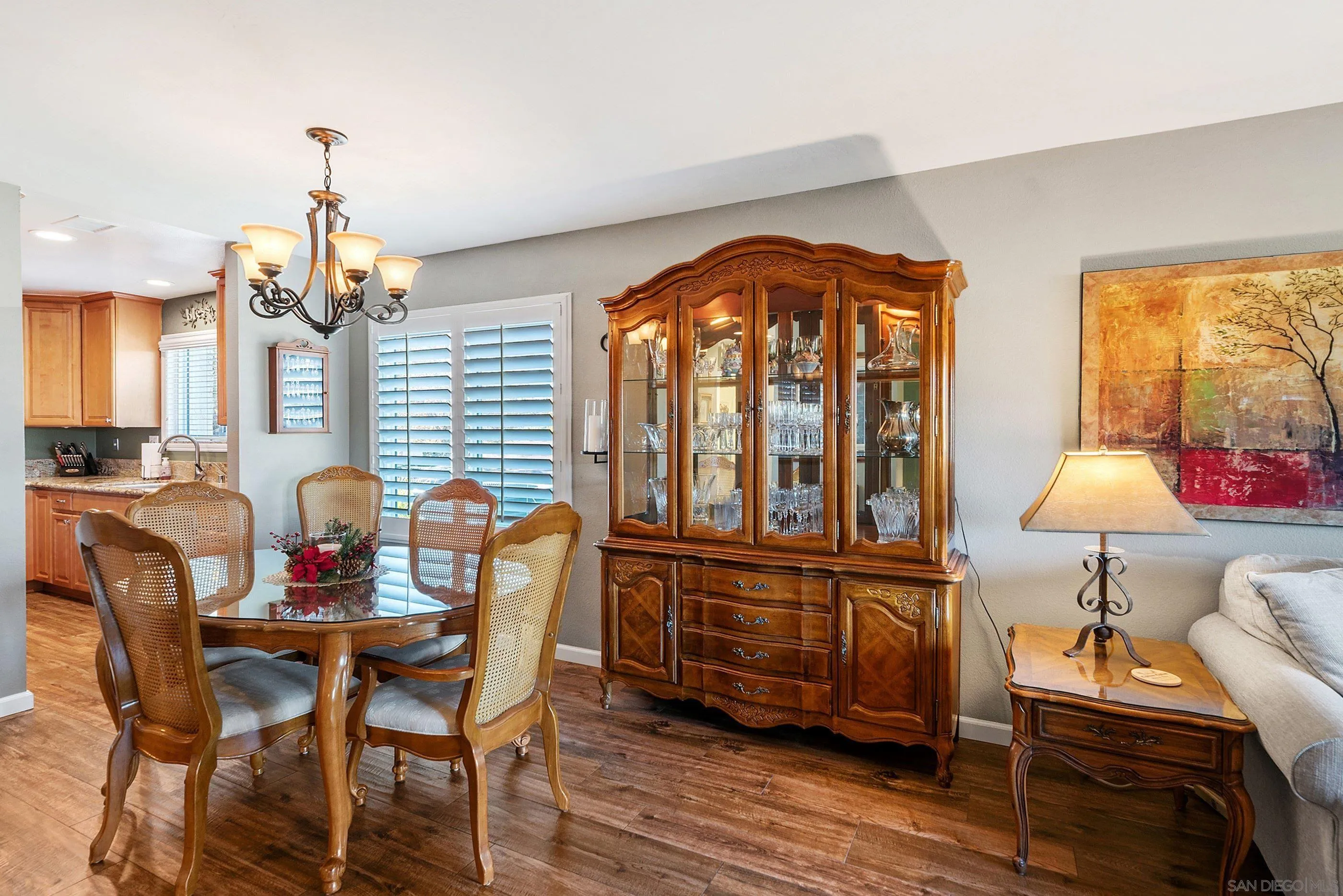 https://cdn.realtyfeed.com/cdn/127/260001437/b0738417103af09bdd6421f8912edb68.webp