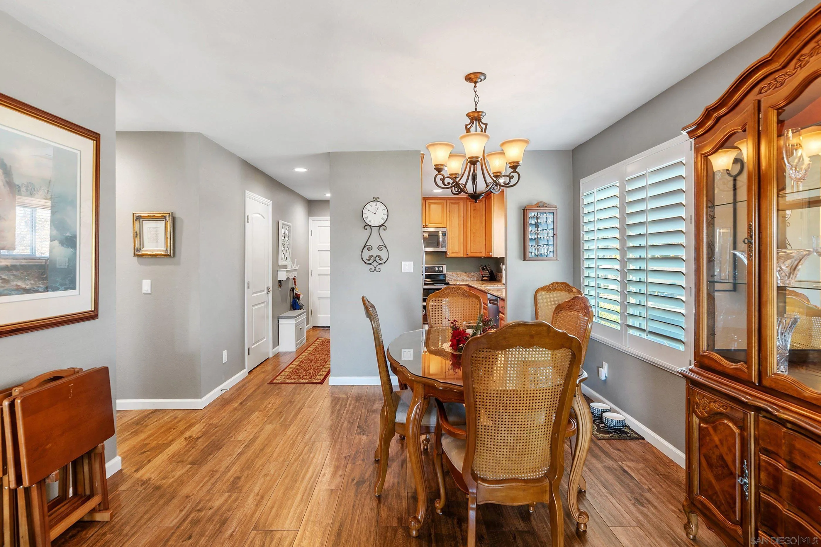 https://cdn.realtyfeed.com/cdn/127/260001437/d2e8feb59ac718738e64793354eabb50.webp