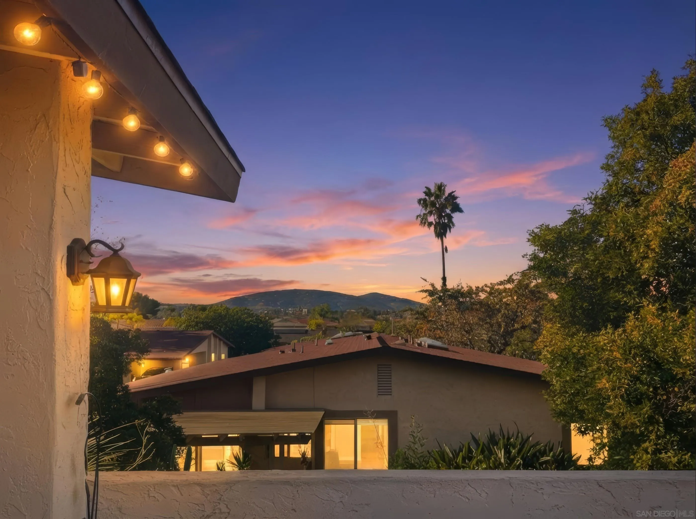 Photo #1: 260001437 Listing: Photo #1