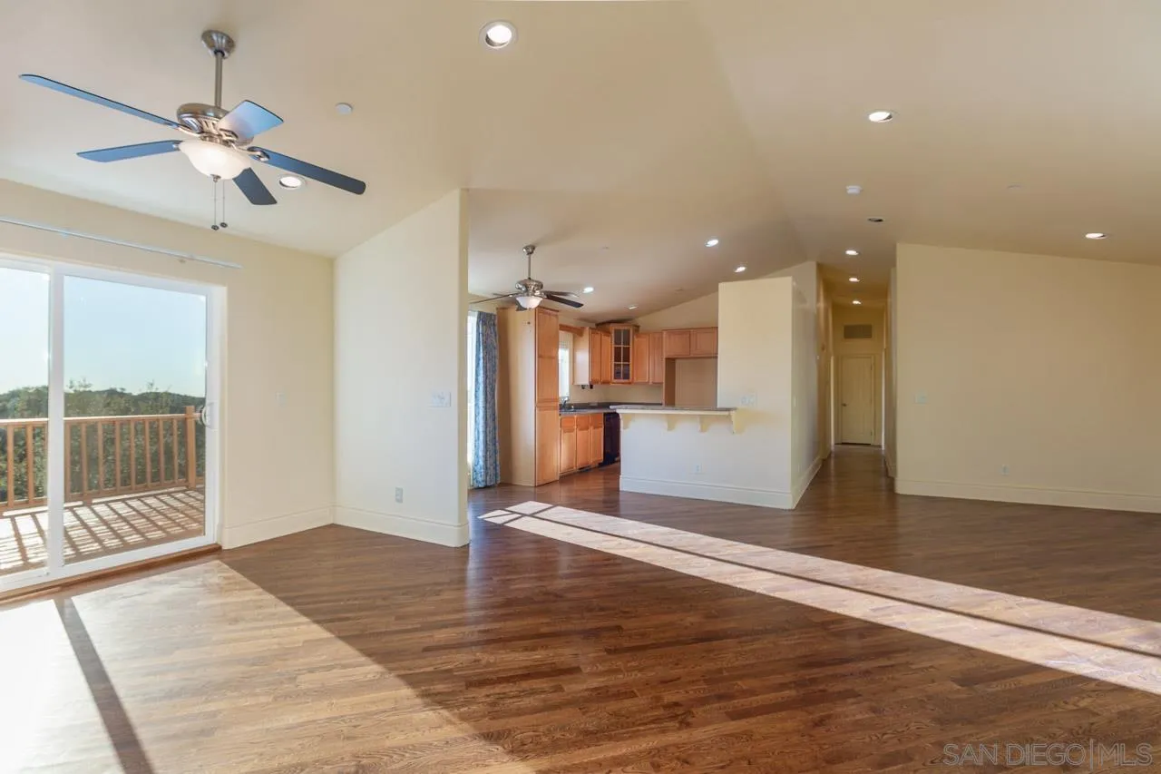 https://cdn.realtyfeed.com/cdn/127/260001443/48a670b24a74b06269c4cc87df0edd81.webp