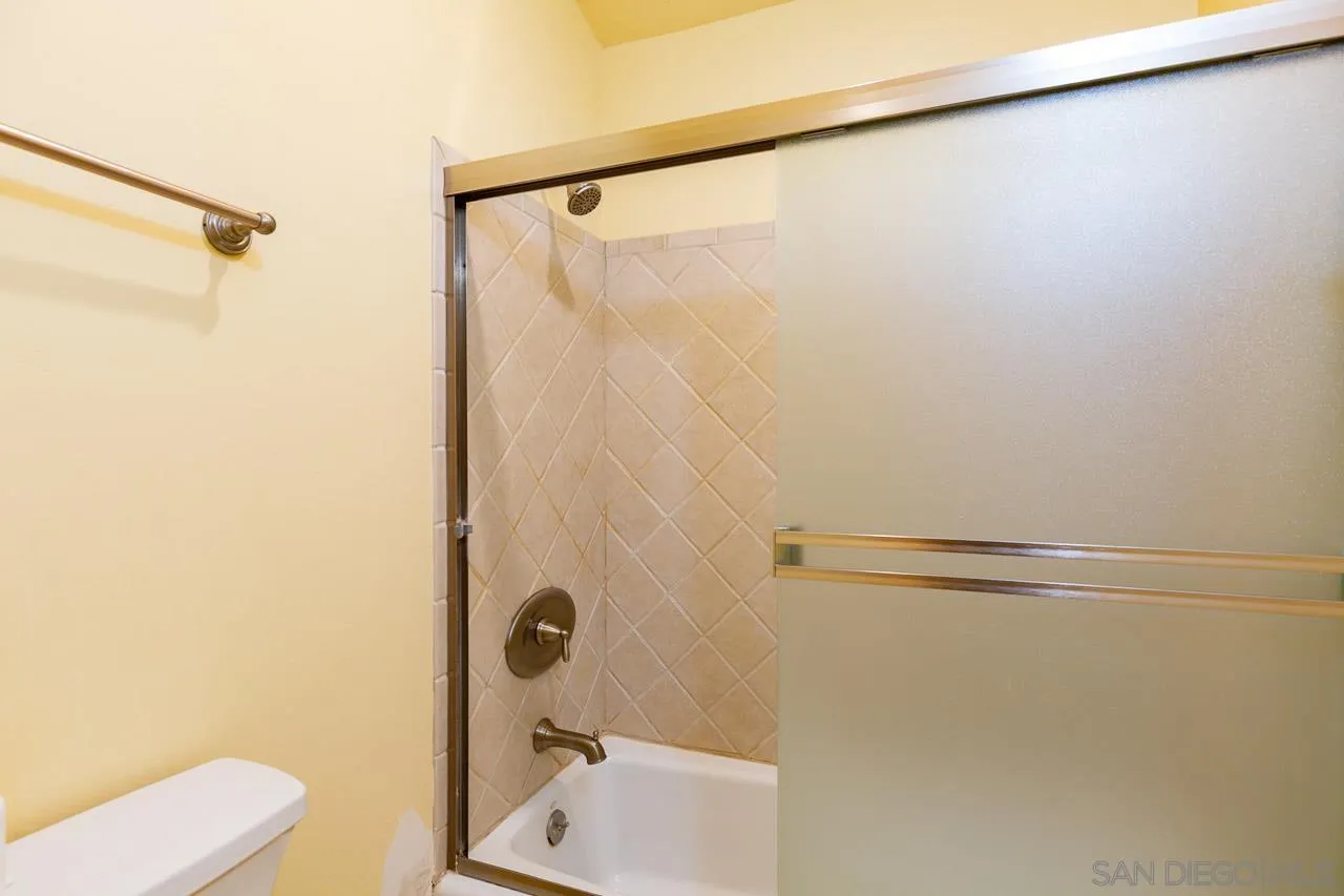 https://cdn.realtyfeed.com/cdn/127/260001443/7d29455e0e347be1533abba266803a61.webp