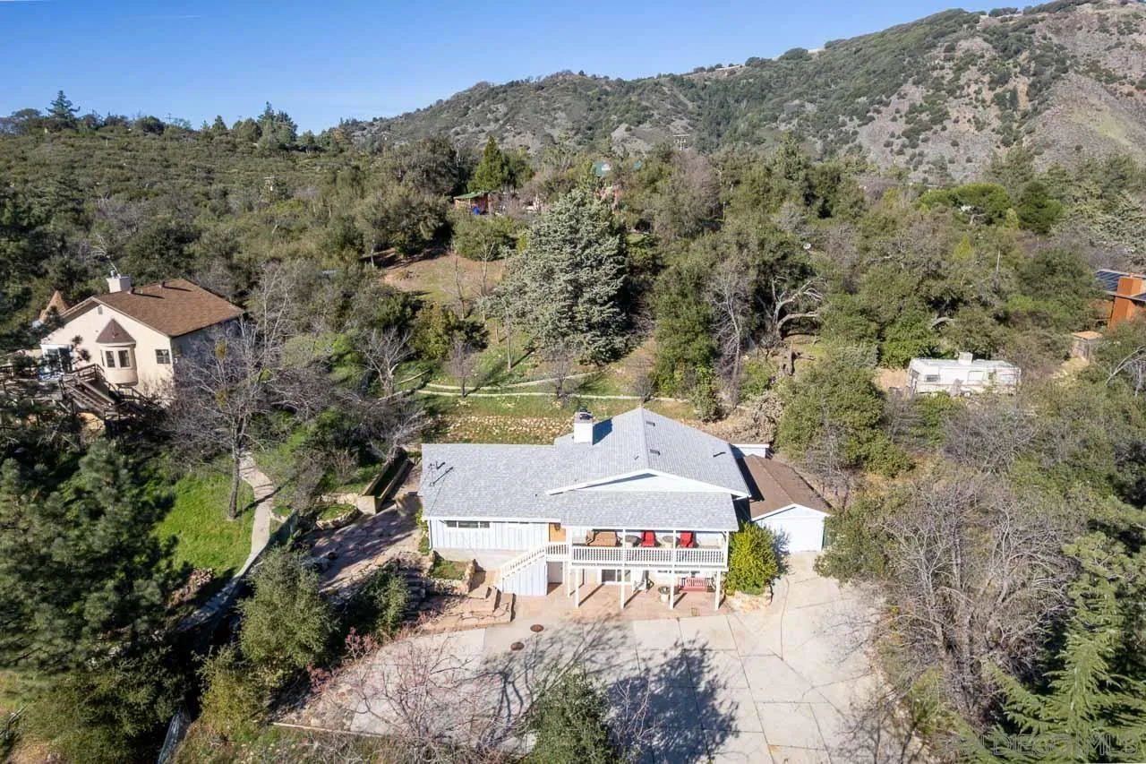 https://cdn.realtyfeed.com/cdn/127/260001446/0c44bb02aef80fd2272652274a5916f0.webp