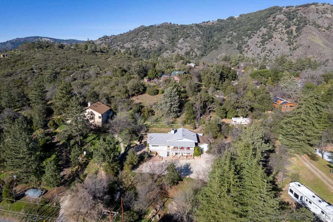https://cdn.realtyfeed.com/cdn/127/260001446/7313ef13589cef31caf9220cb9897a12.webp