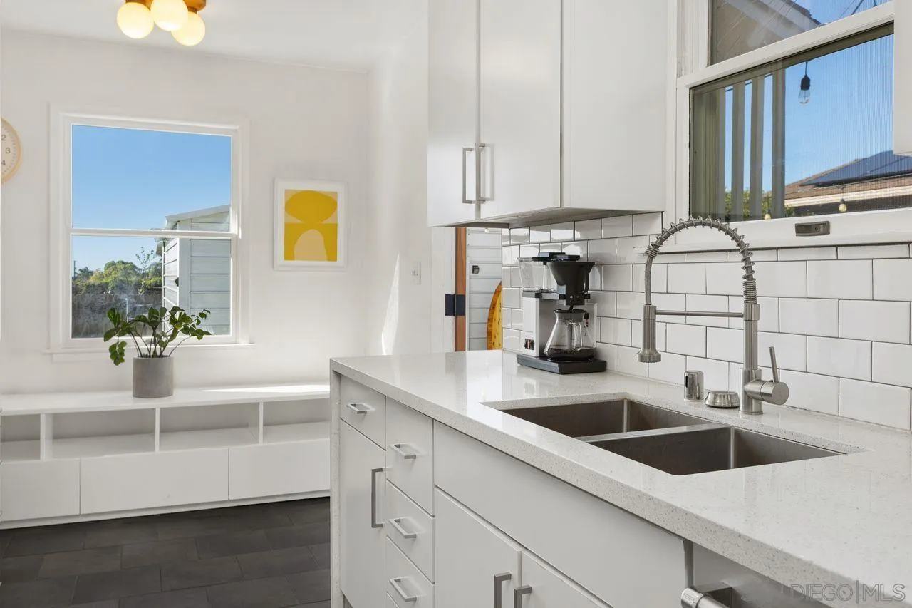 https://cdn.realtyfeed.com/cdn/127/260001447/4f1c58849426aef6f85fb0c5358cfbeb.webp