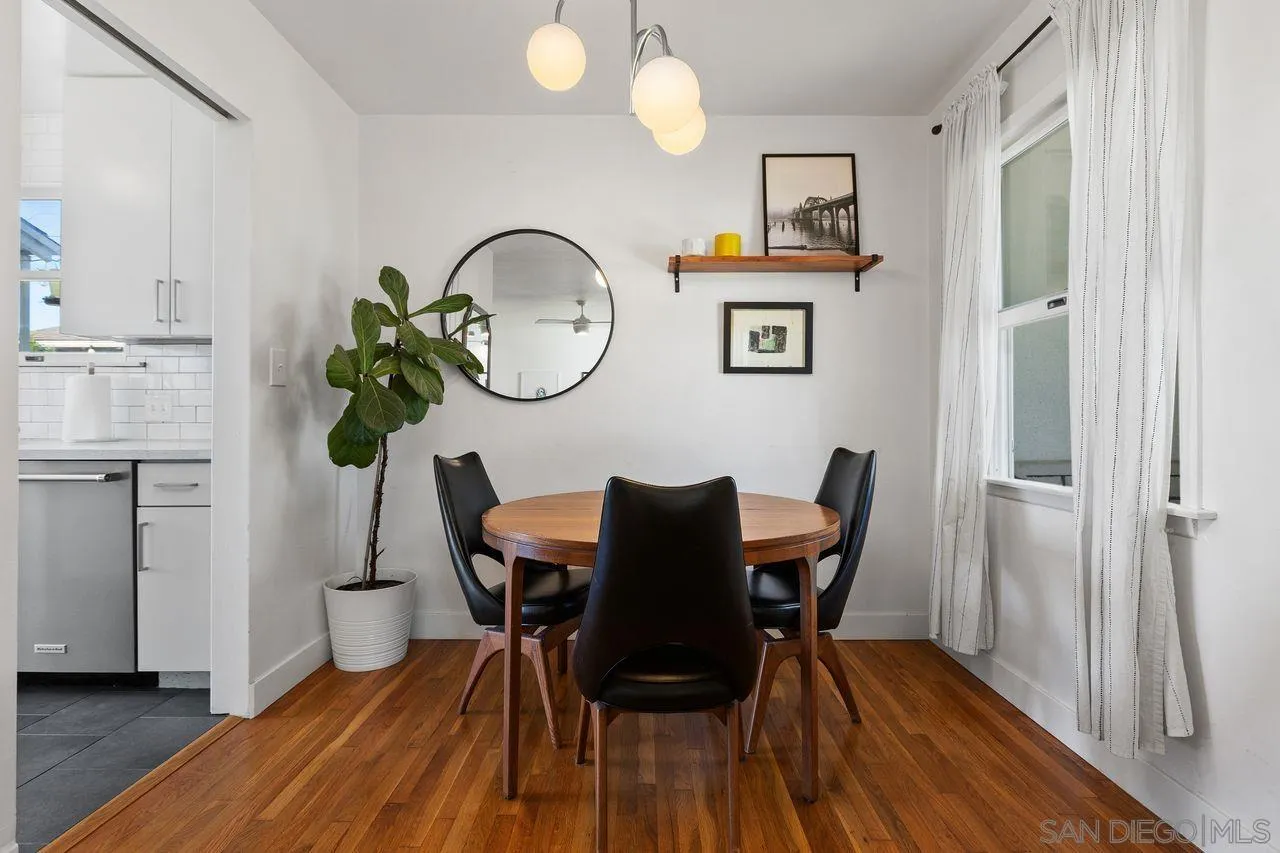 https://cdn.realtyfeed.com/cdn/127/260001447/7db700848b0aba83bf7dff93596d6707.webp