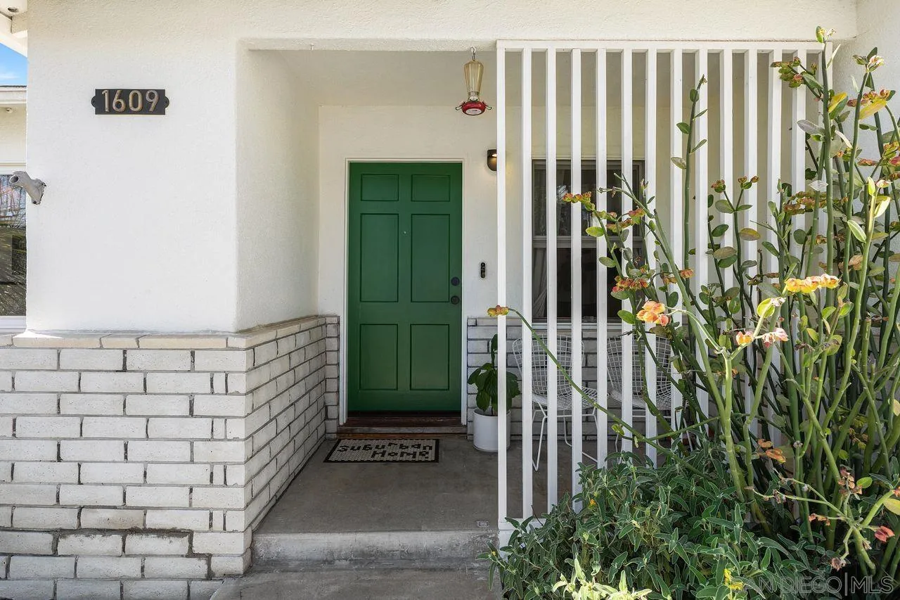 https://cdn.realtyfeed.com/cdn/127/260001447/a4ba00e460b817ac4abdd578b7cd7102.webp