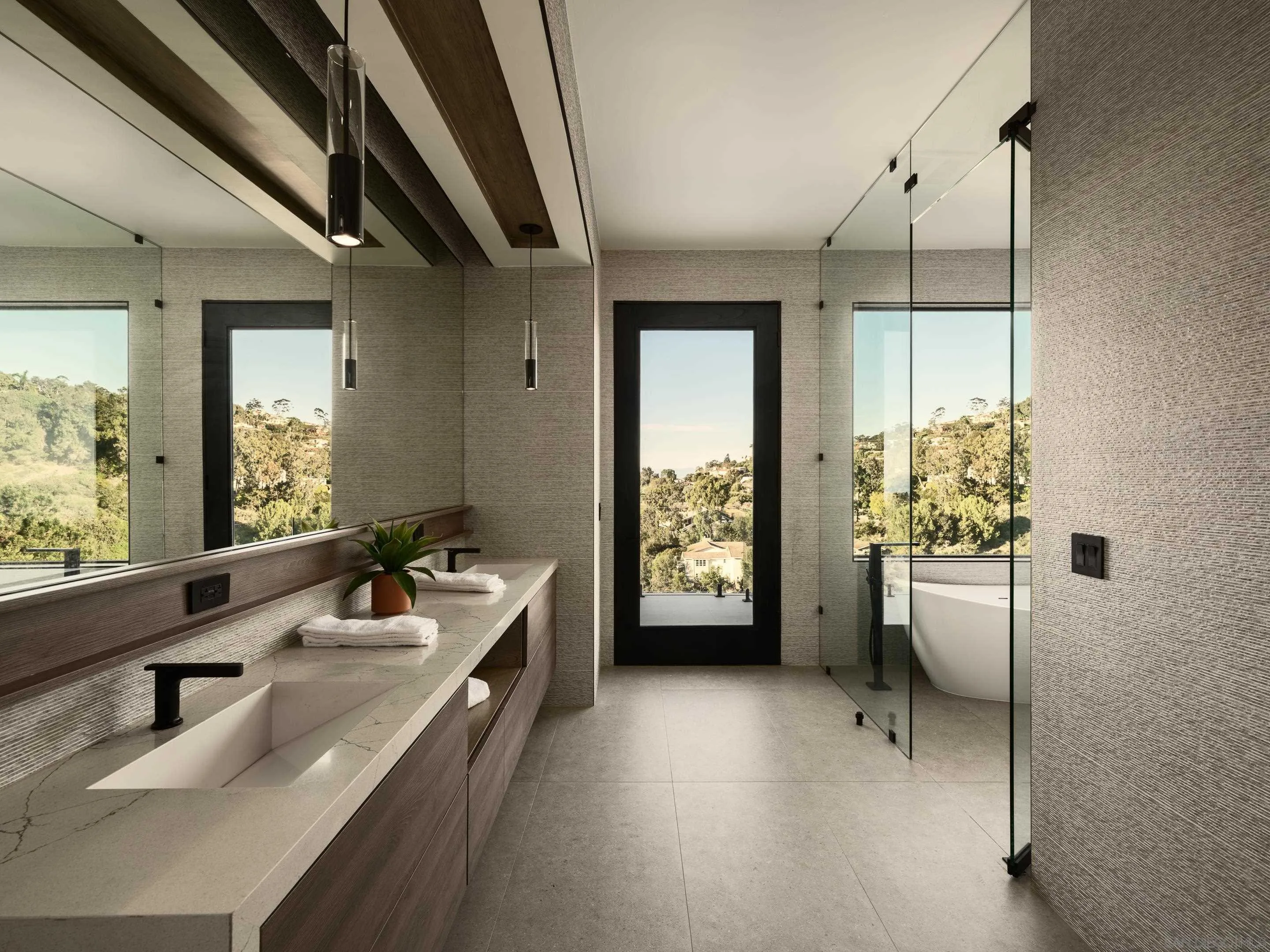https://cdn.realtyfeed.com/cdn/127/260001453/188b3a5e3b4218076e62eb4a32795fa3.webp